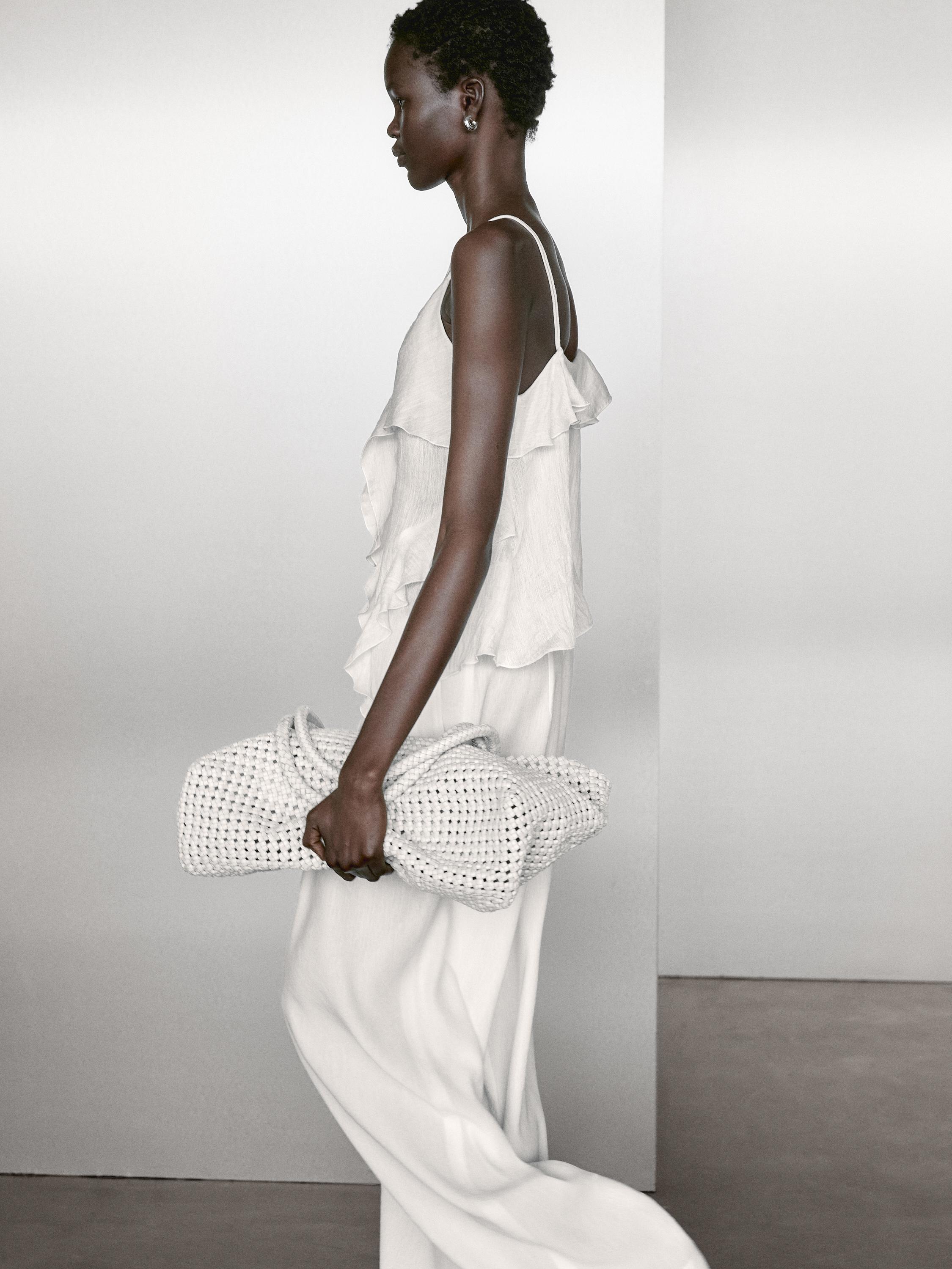 Top sa bretelama i karnerom