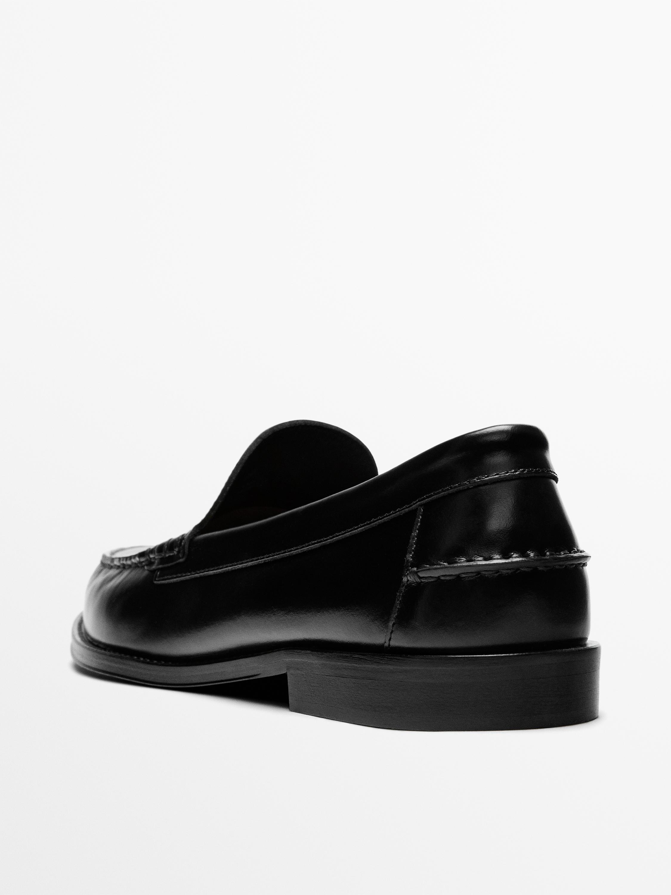 Leather loafers with glossy finish — BLACK