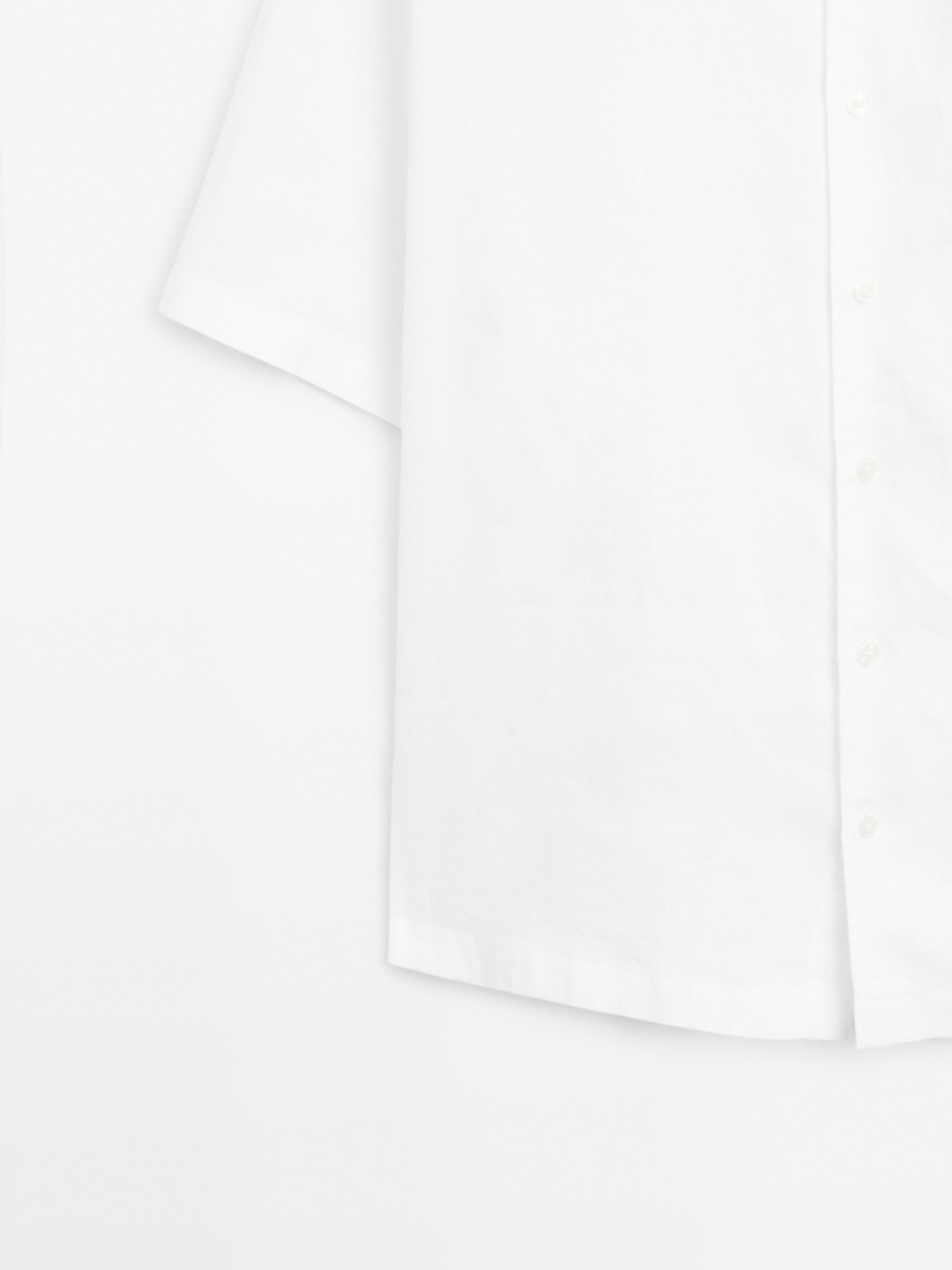 Camisa regular fit manga corta
