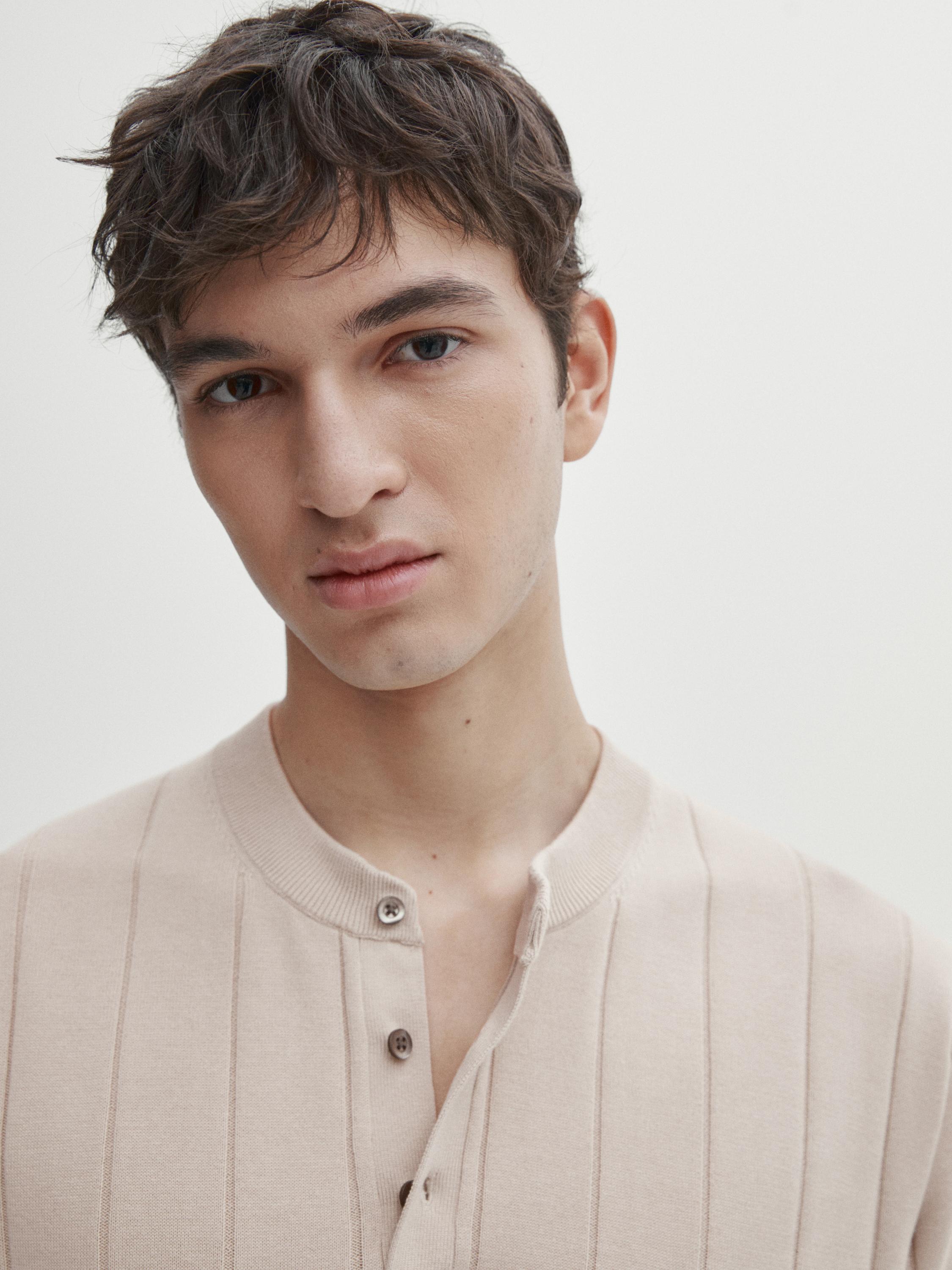 Short sleeve ribbed knit polo shirt