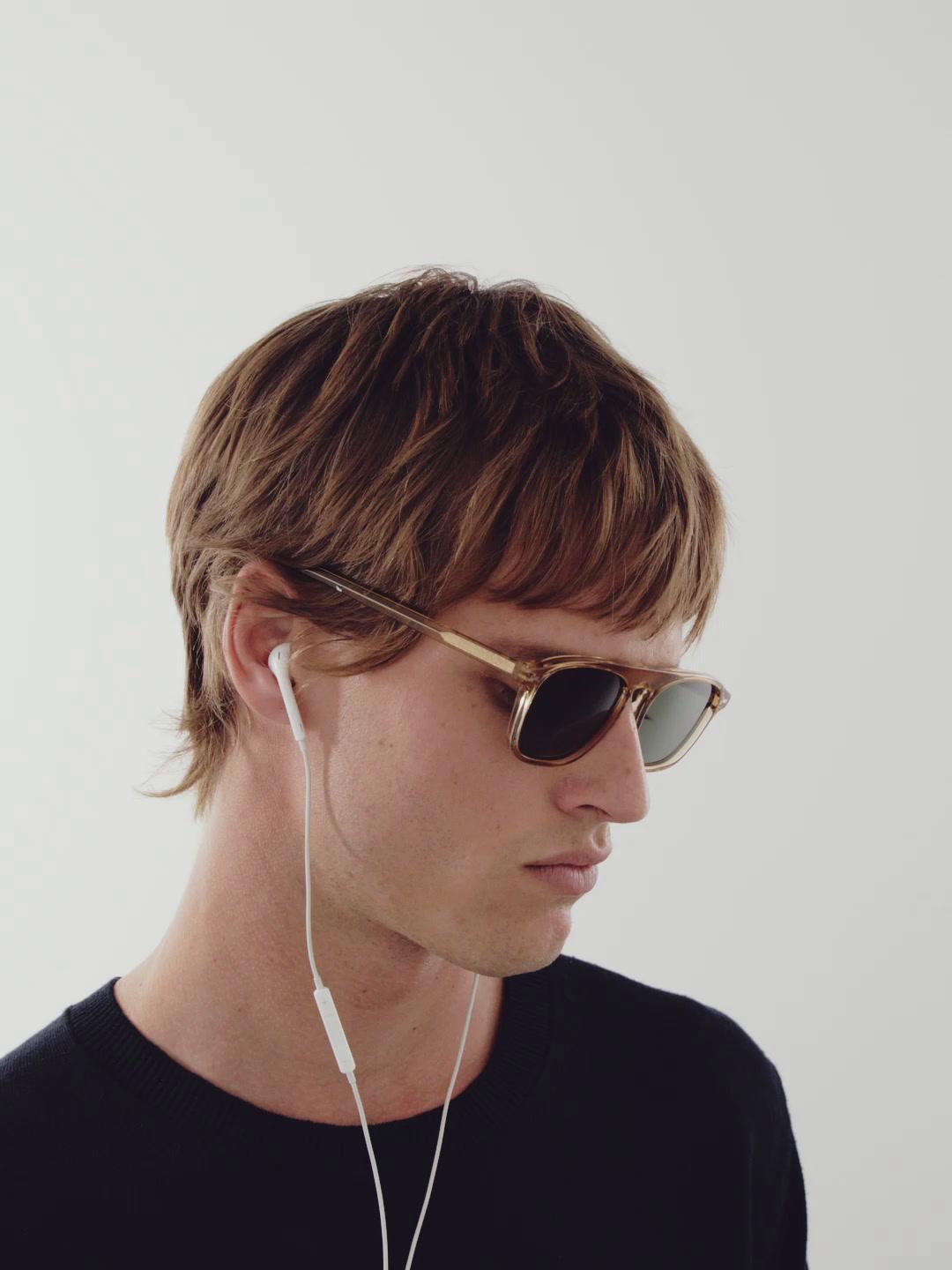 D-frame sunglasses