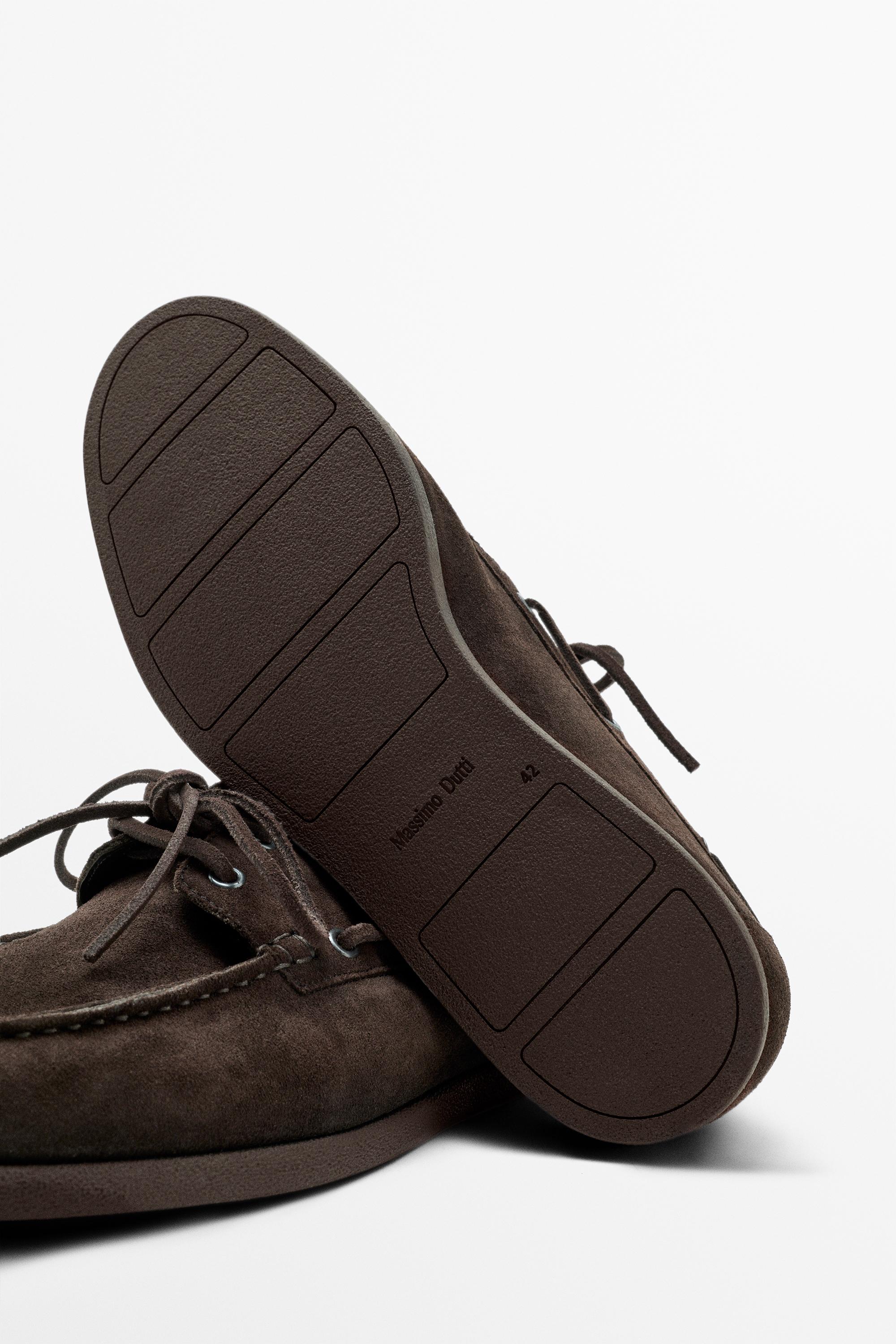 Split leather deck shoes — BROWN