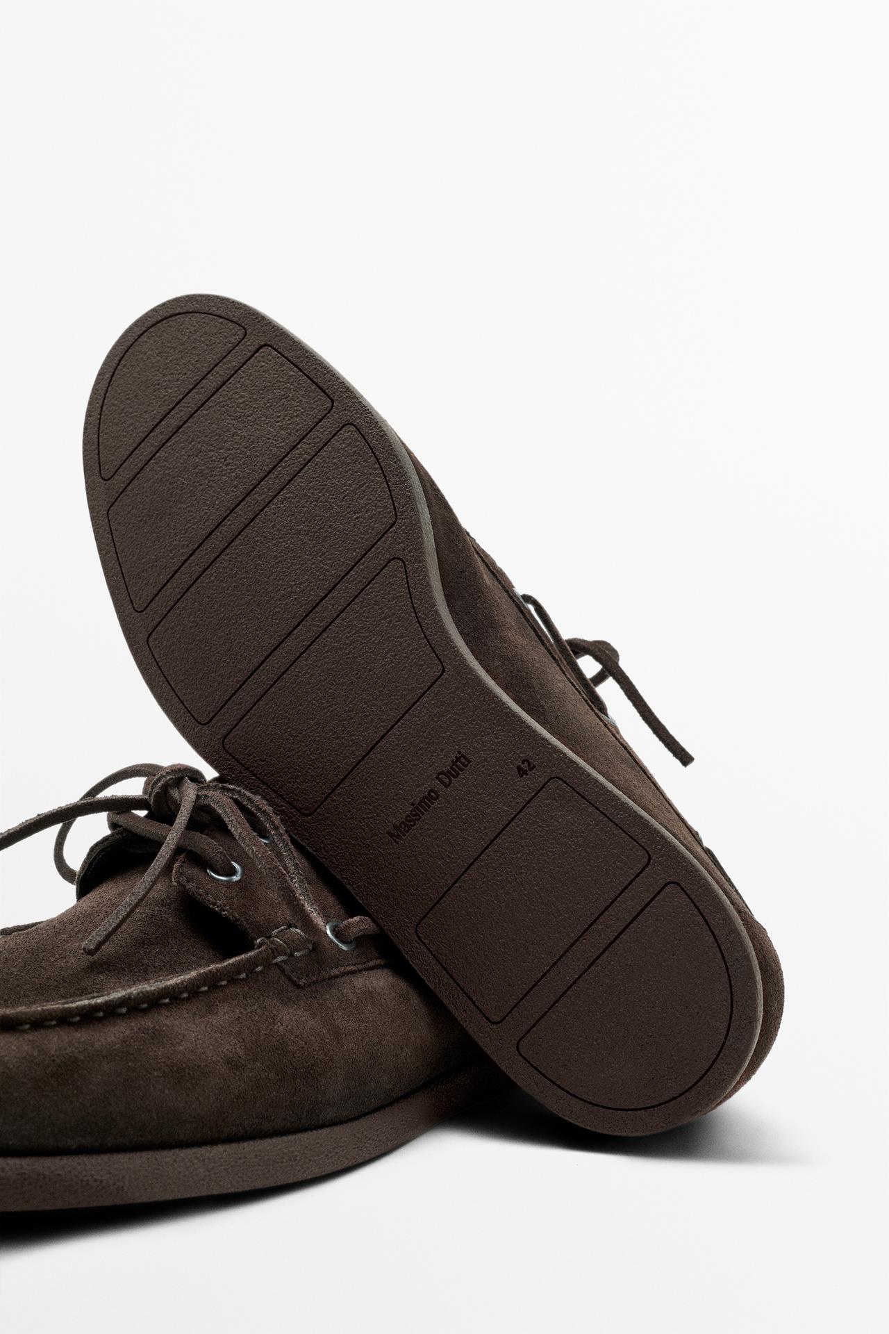 Split leather deck shoes — BROWN