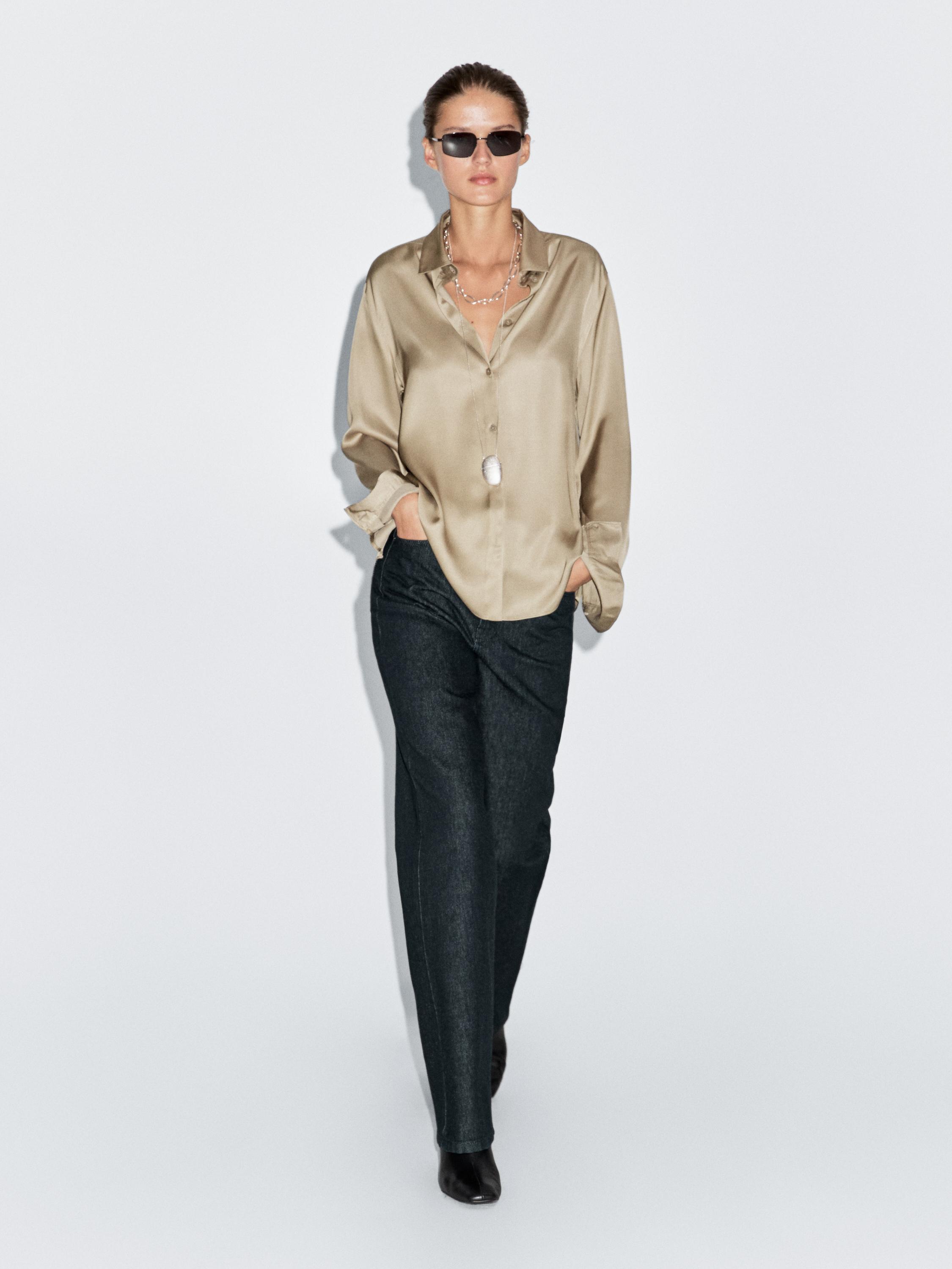 Fließendes Hemd in Satinoptik