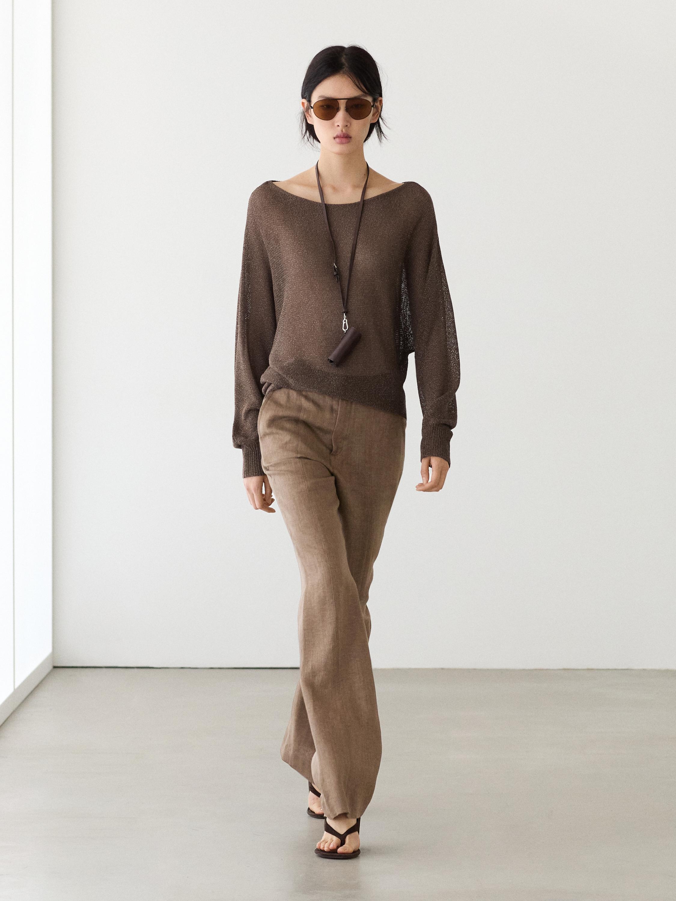 Hlače kick flare od 100 % lana