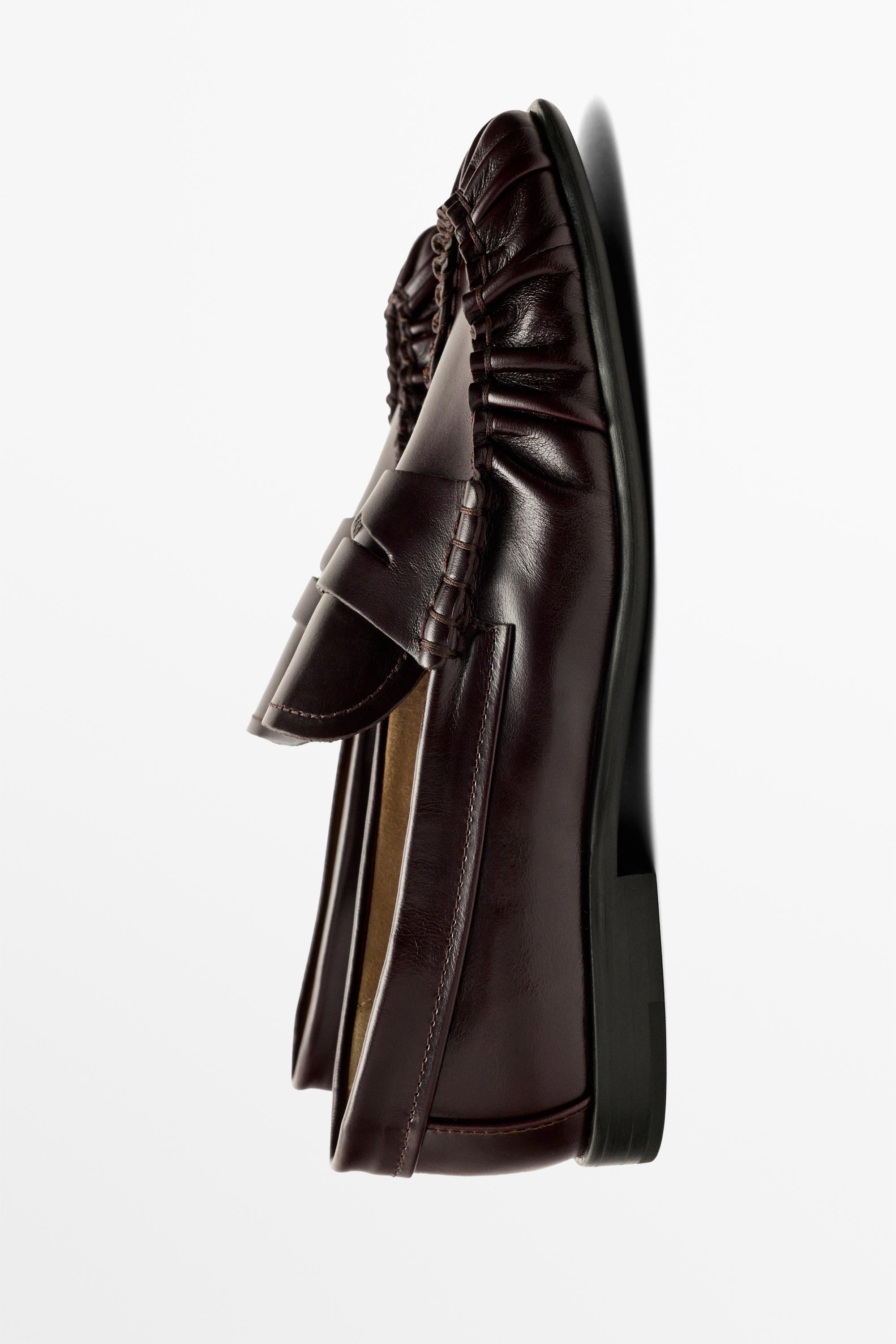 Shirred Leather Loafer — BROWN