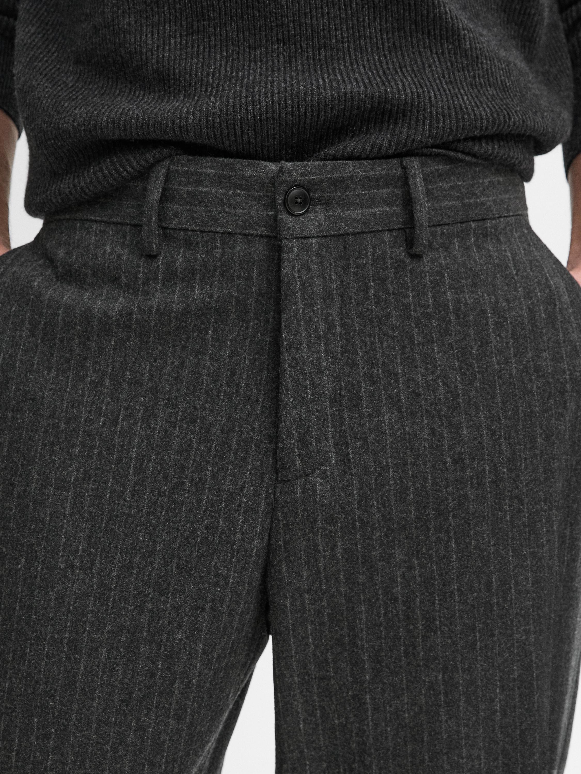 Pantalón rayas regular fit franela