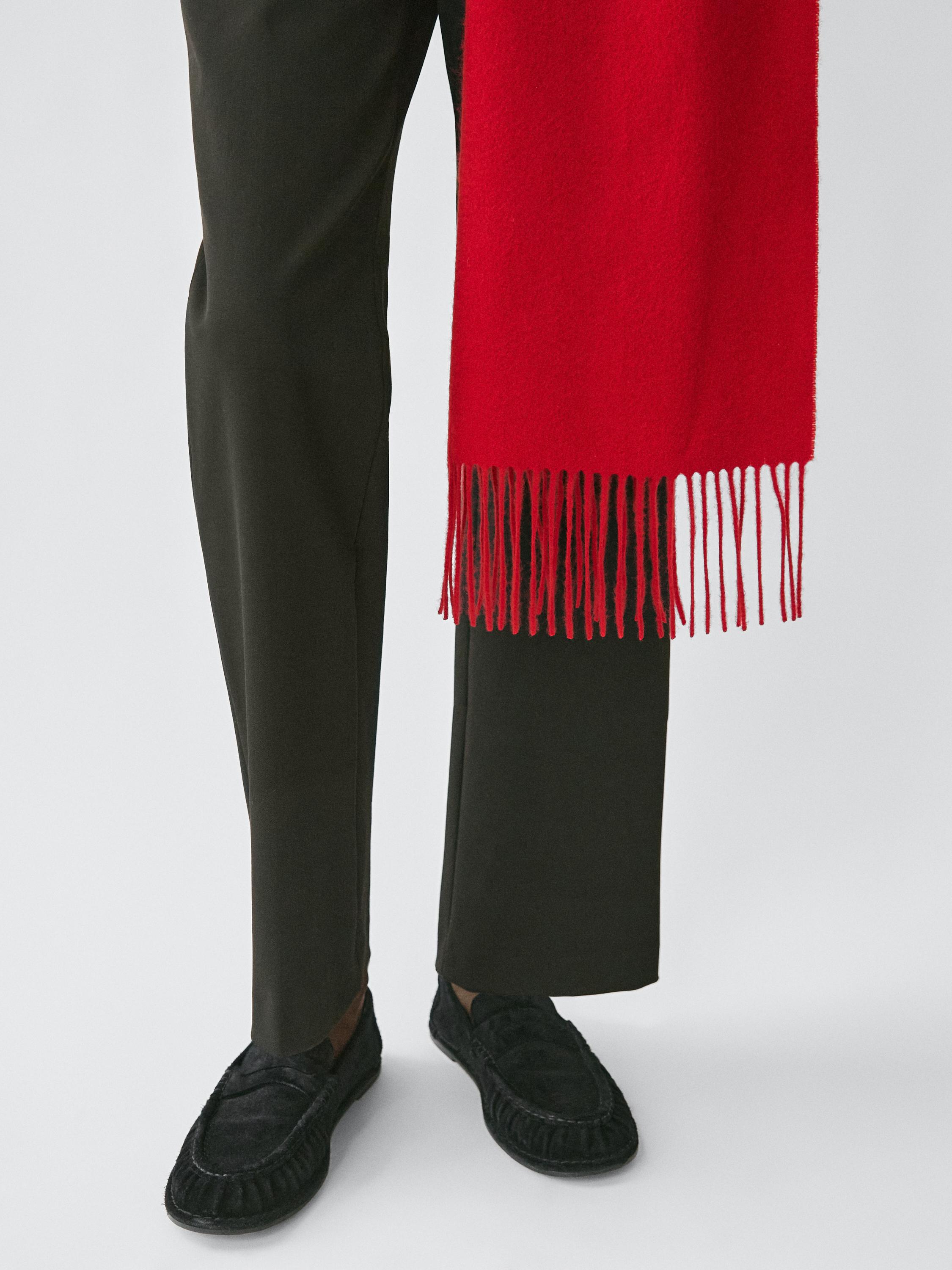 Écharpe à Franges Yesta Rouge Et Noir - Style Décontracté - Occasion Très Bon état - Pour Femme