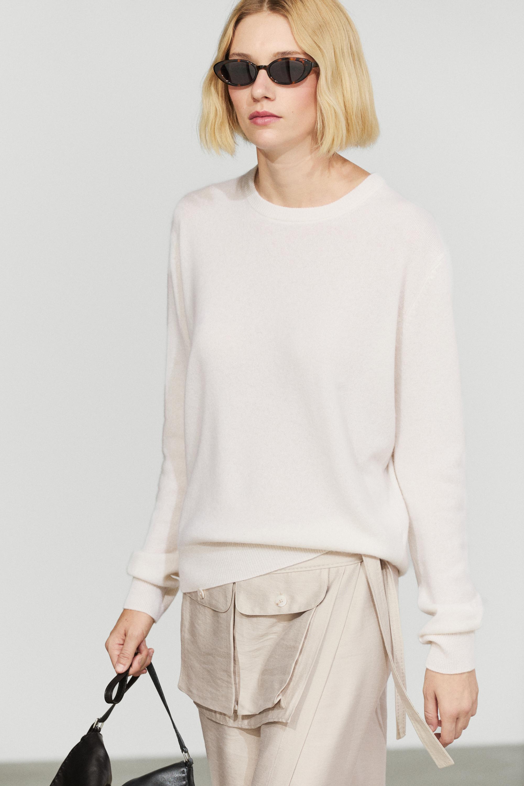 100% cashmere long sleeve sweater — CREAM