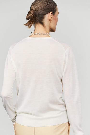100% wool knit round neck sweater — CREAM 5