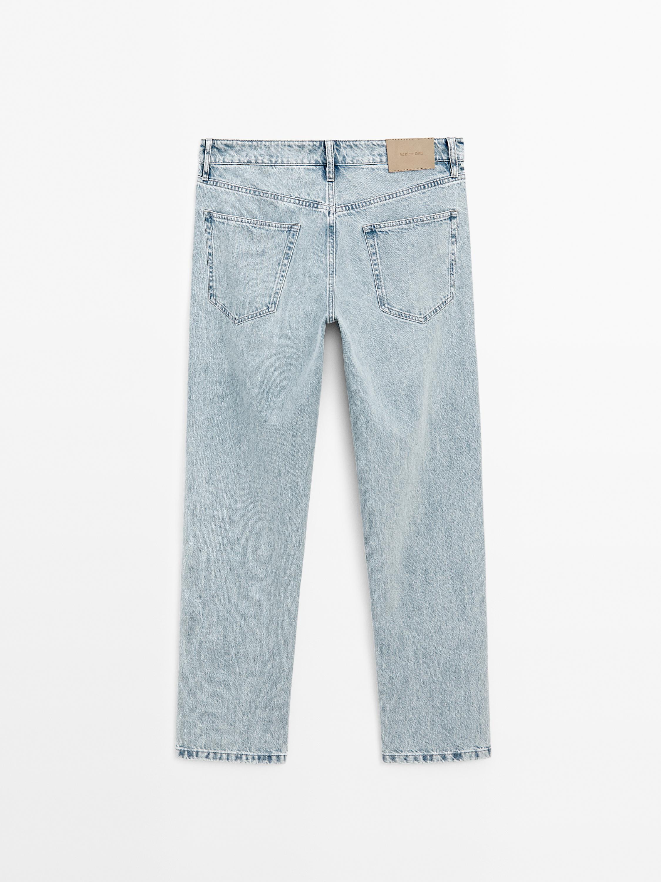 Tapered fit jeans