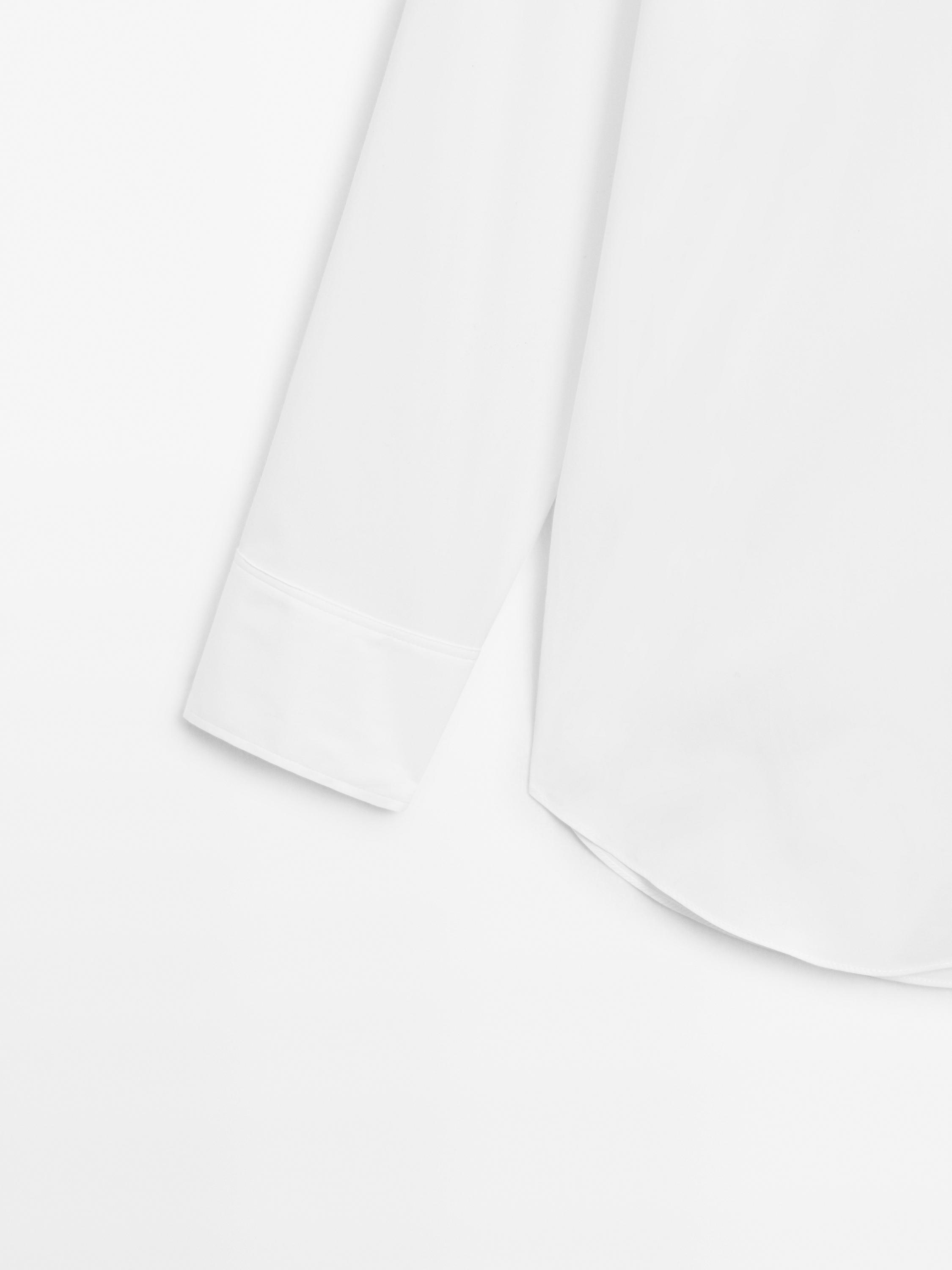 100% cotton poplin shirt with pocket