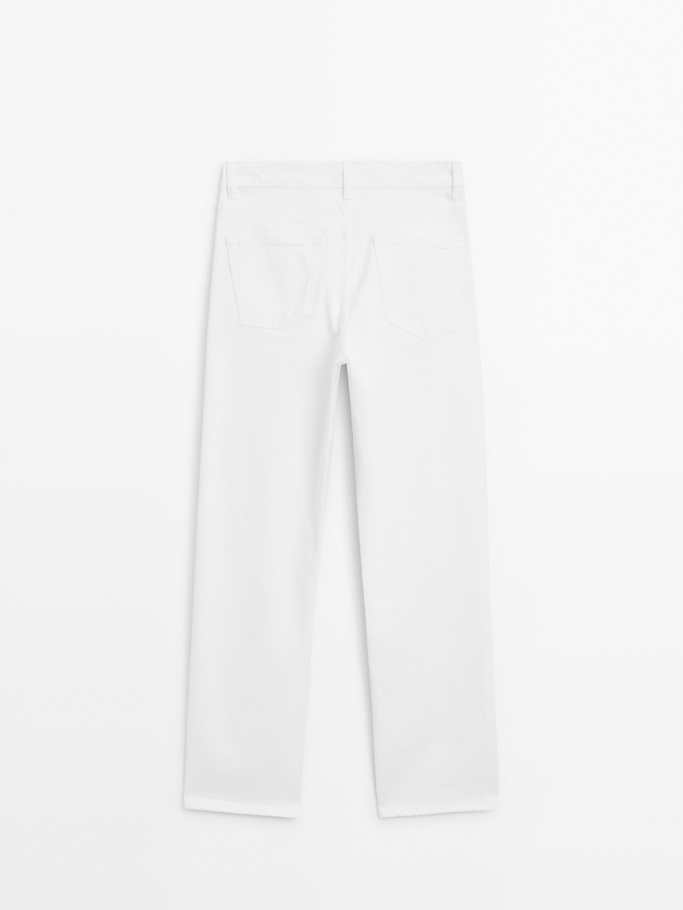 Straight mid-rise jeans
