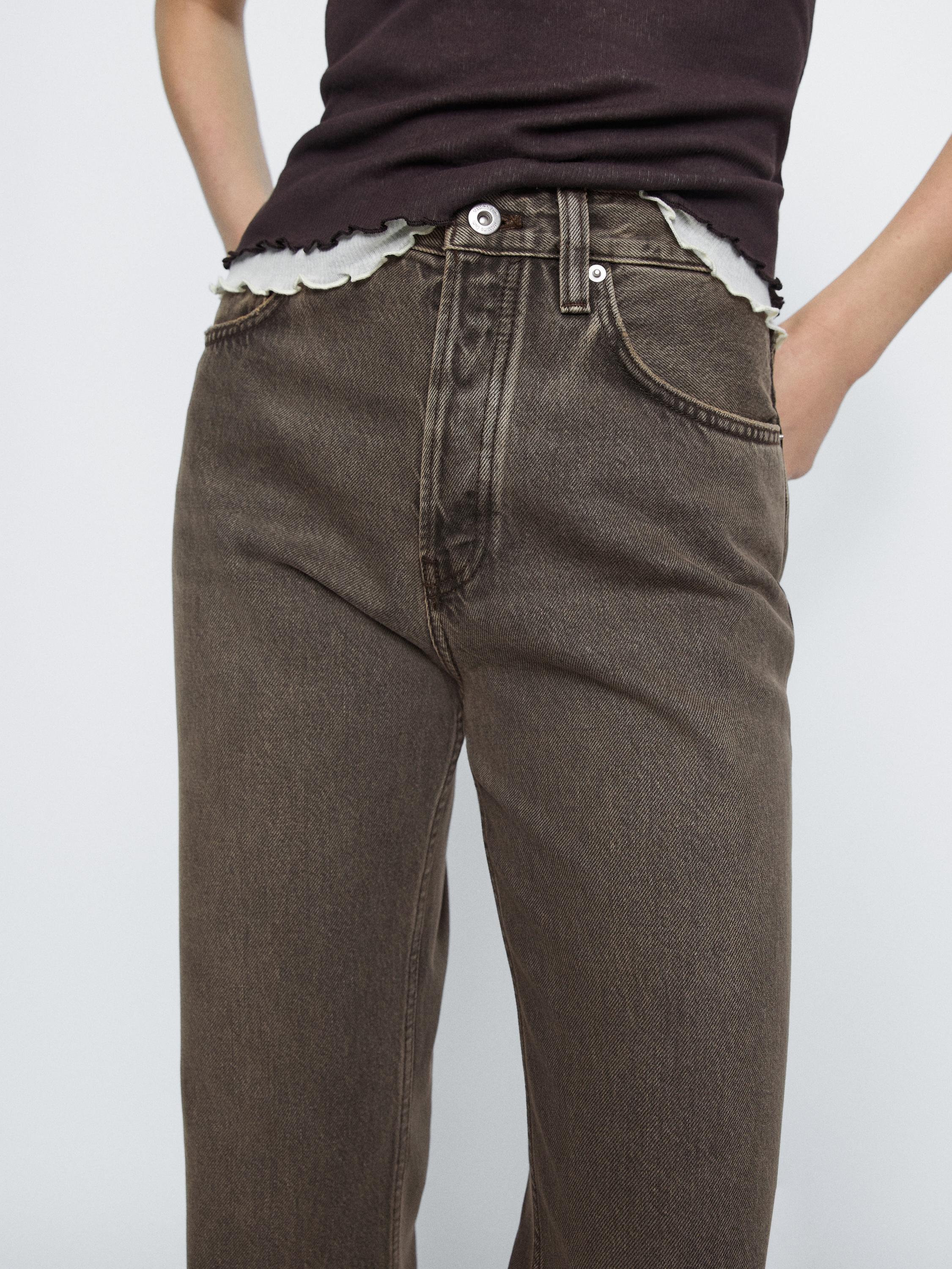 Straight-leg high-waist jeans