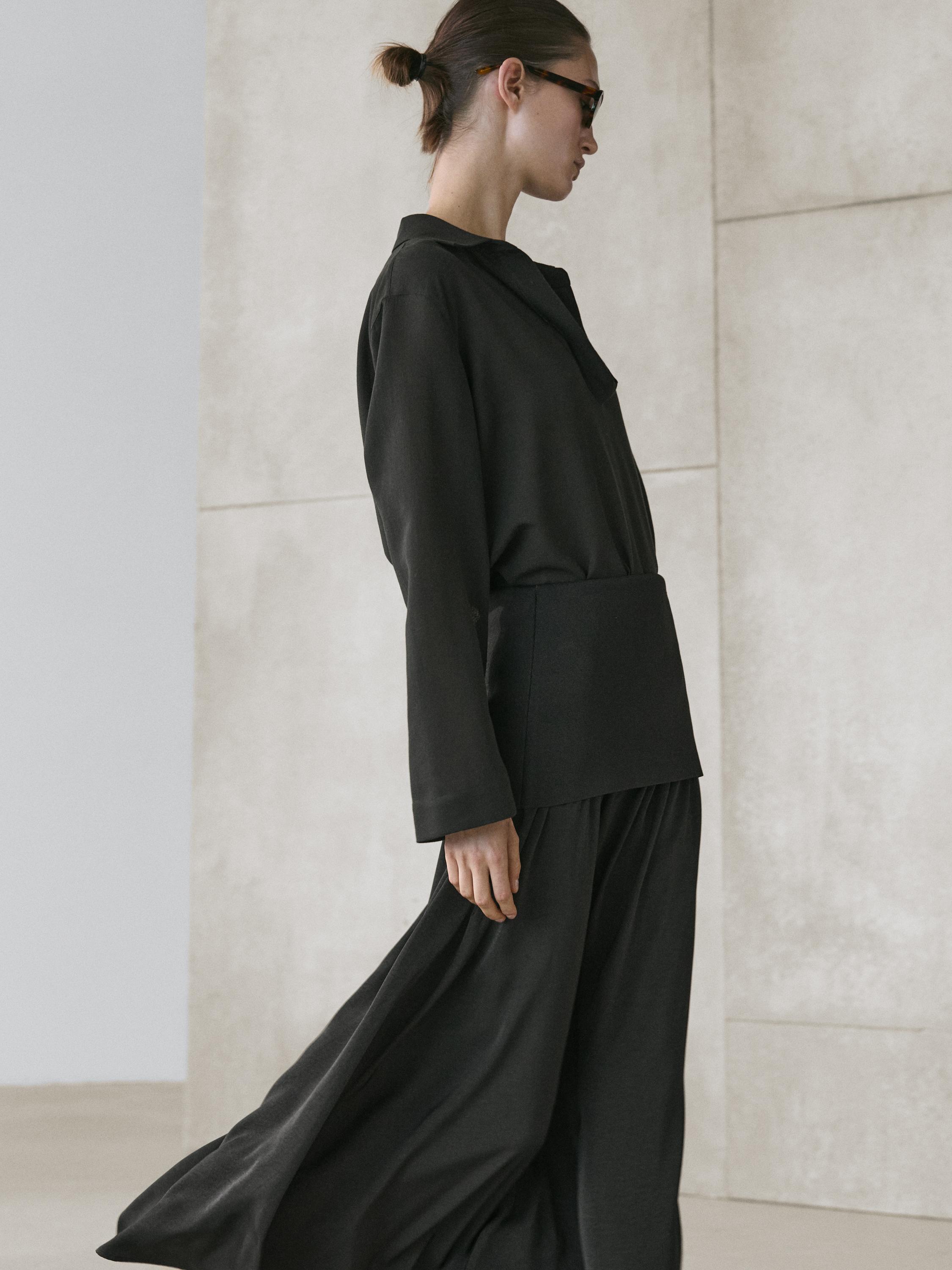 Flowing contrast midi skirt — BLACK
