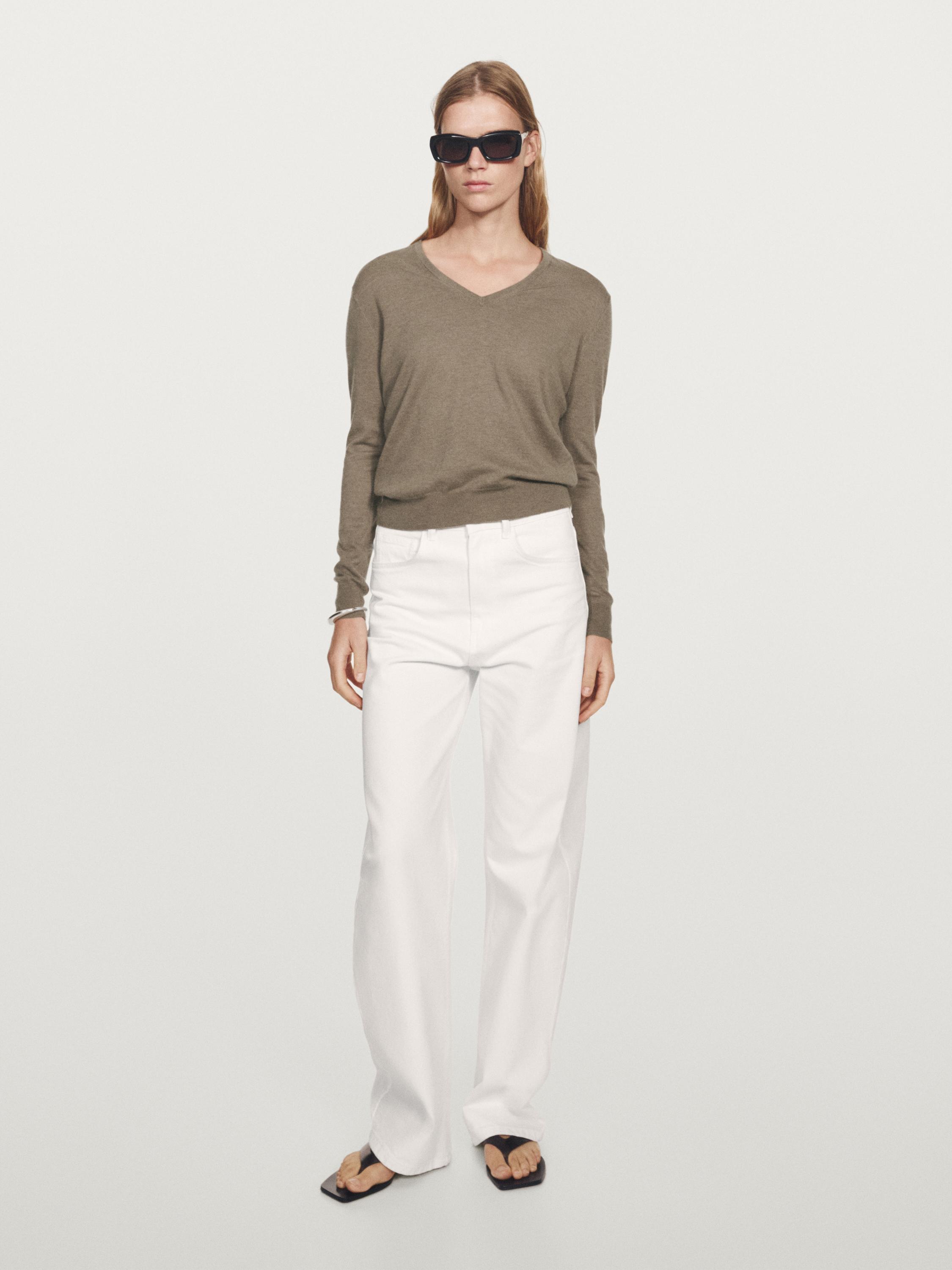 Pull laine en maille à col en V