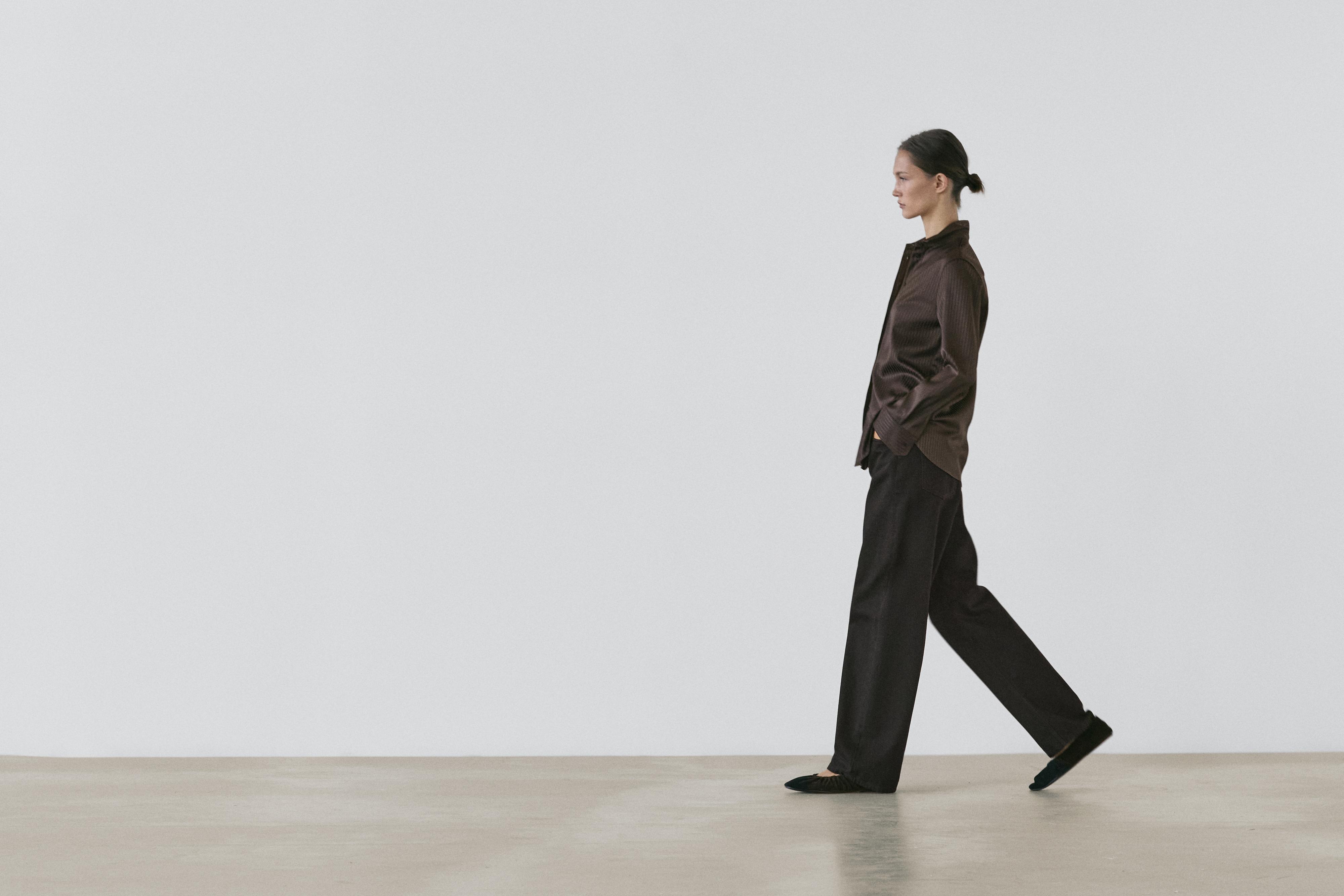 Striped flowing shirt — BROWN