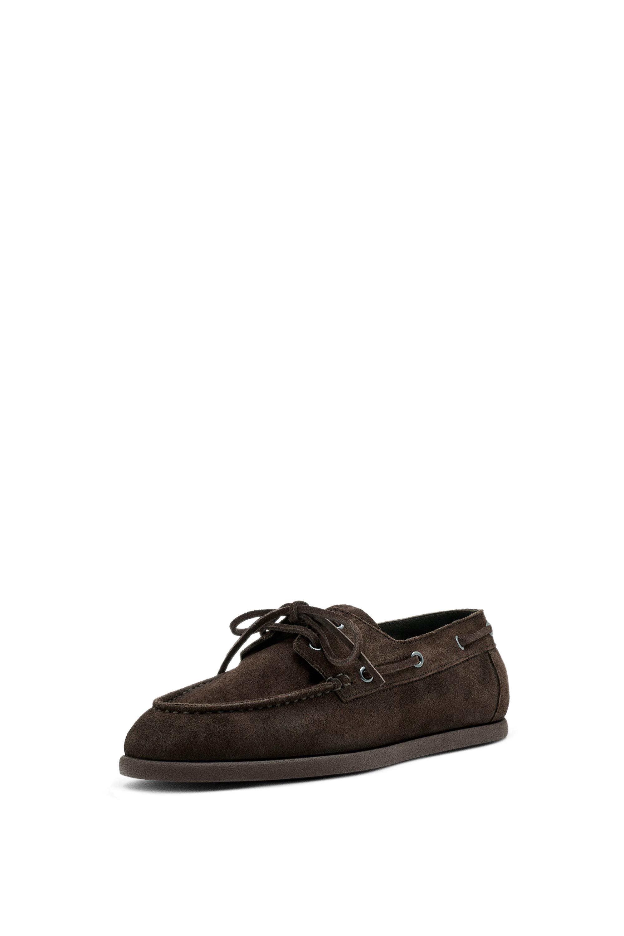 Split leather deck shoes — BROWN