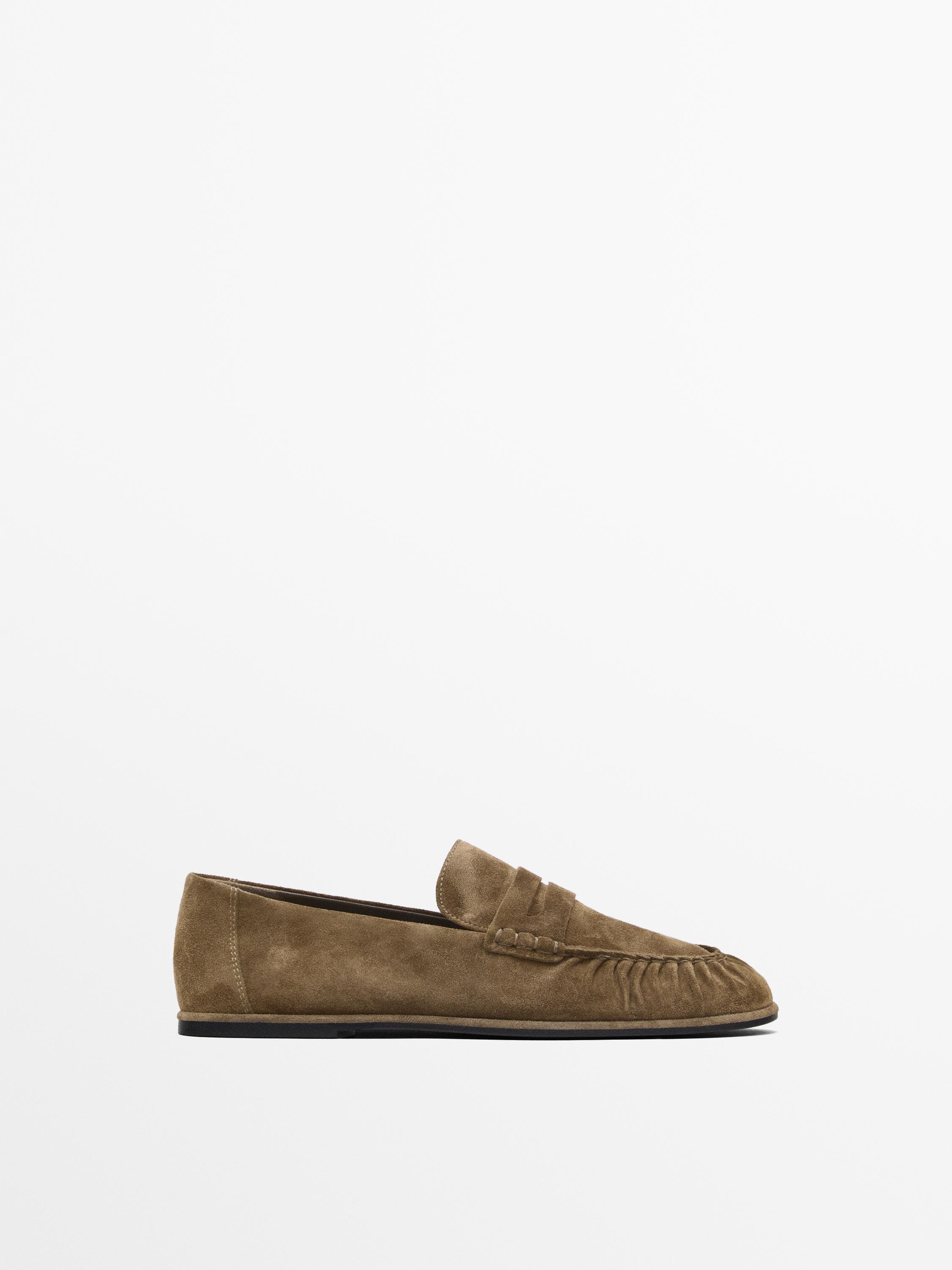 Gathered Split Leather Loafers · Taupe · Flat Shoes | Massimo Dutti