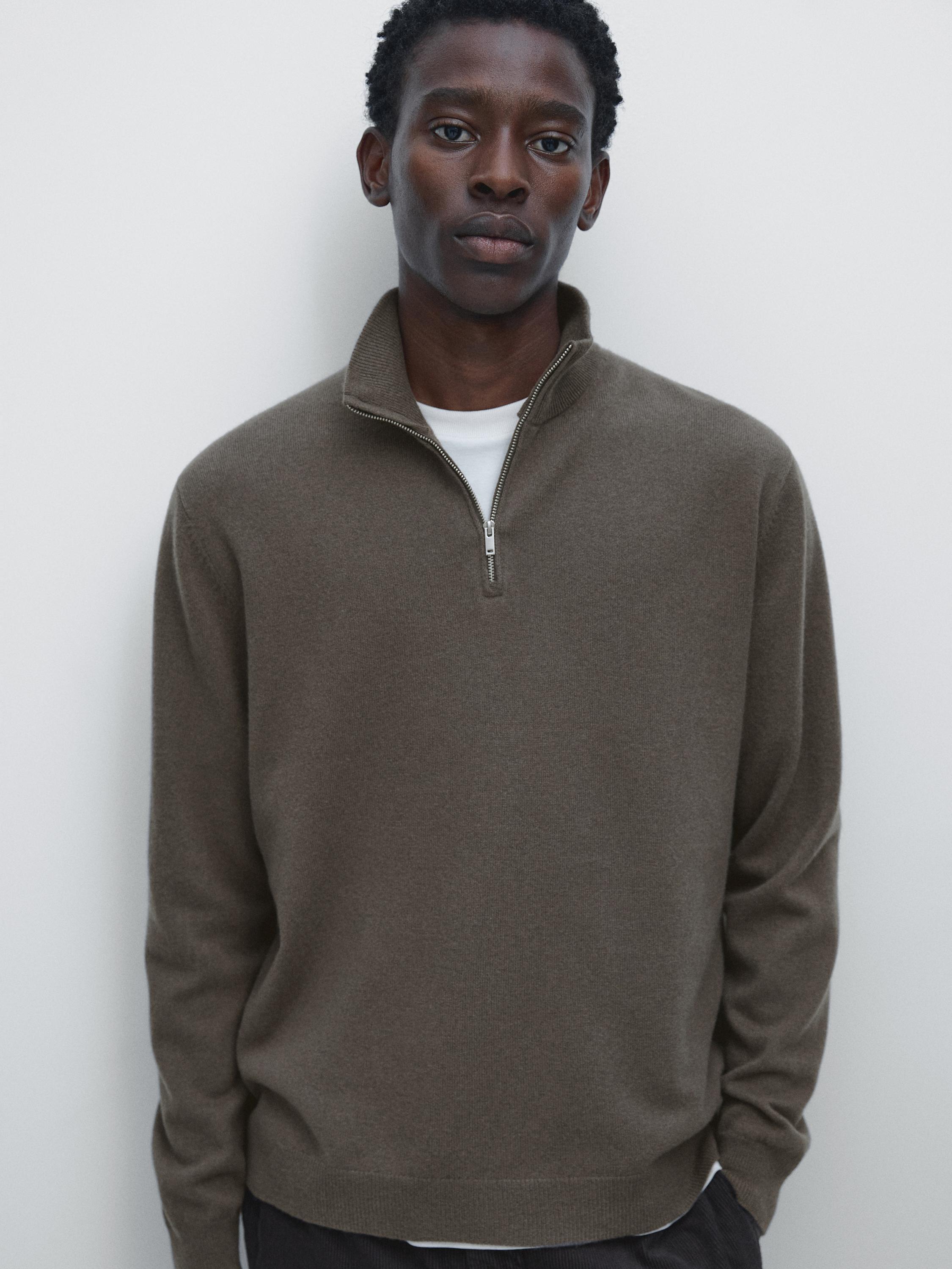 Mock neck knit sweater with zip