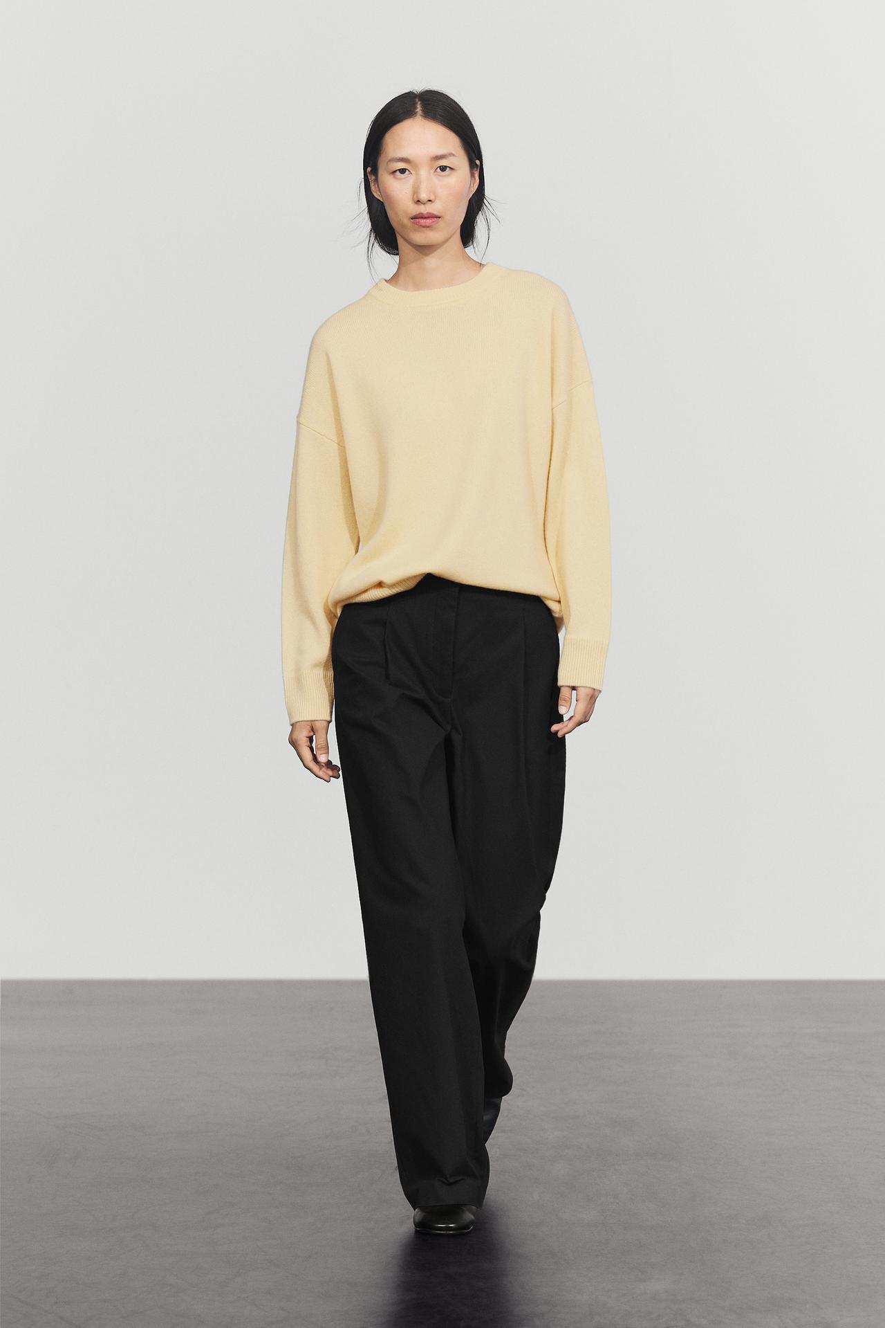 100% cashmere oversize knit sweater — Vanilla