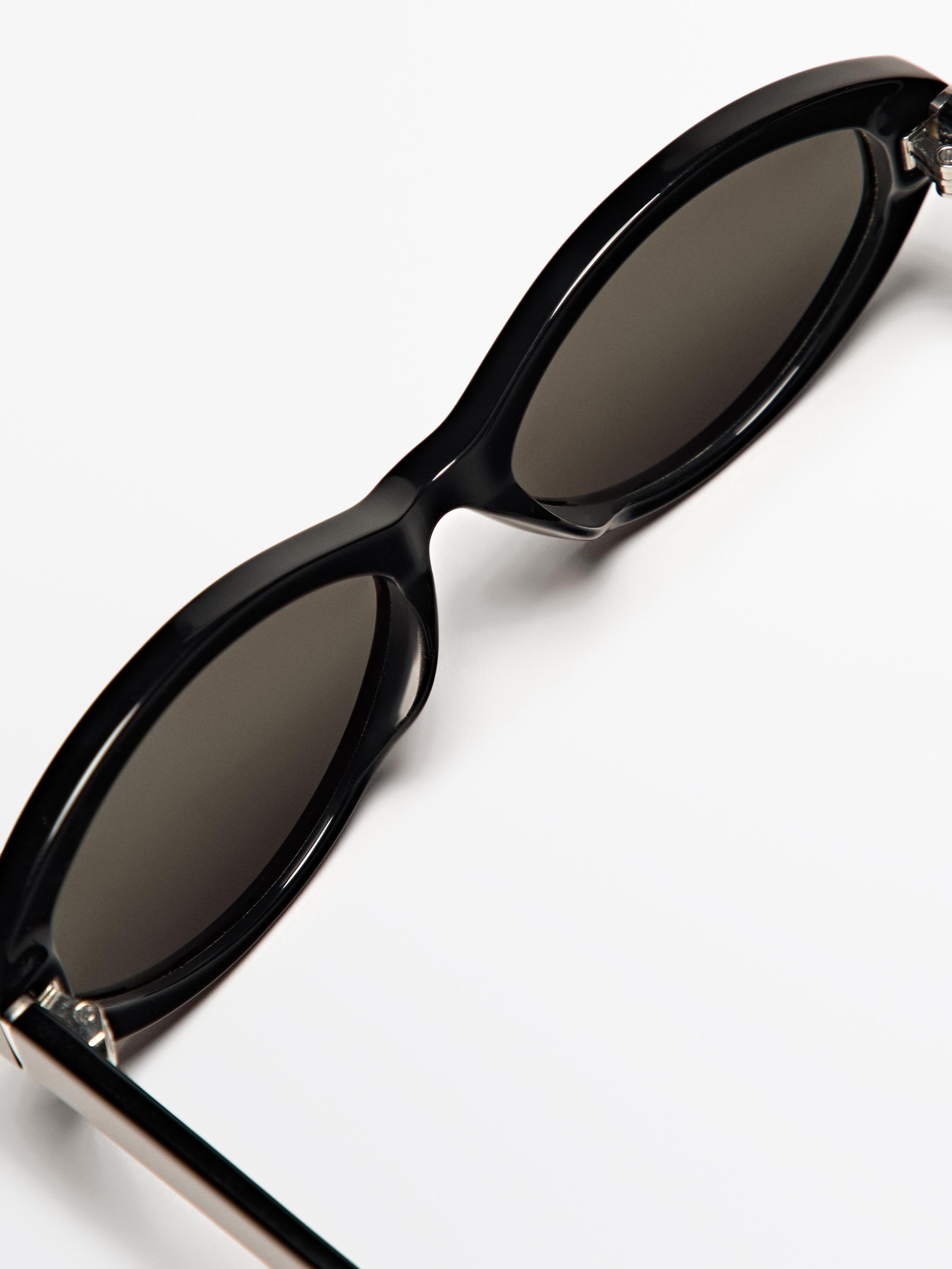 Gafas de sol pequeña ovalada