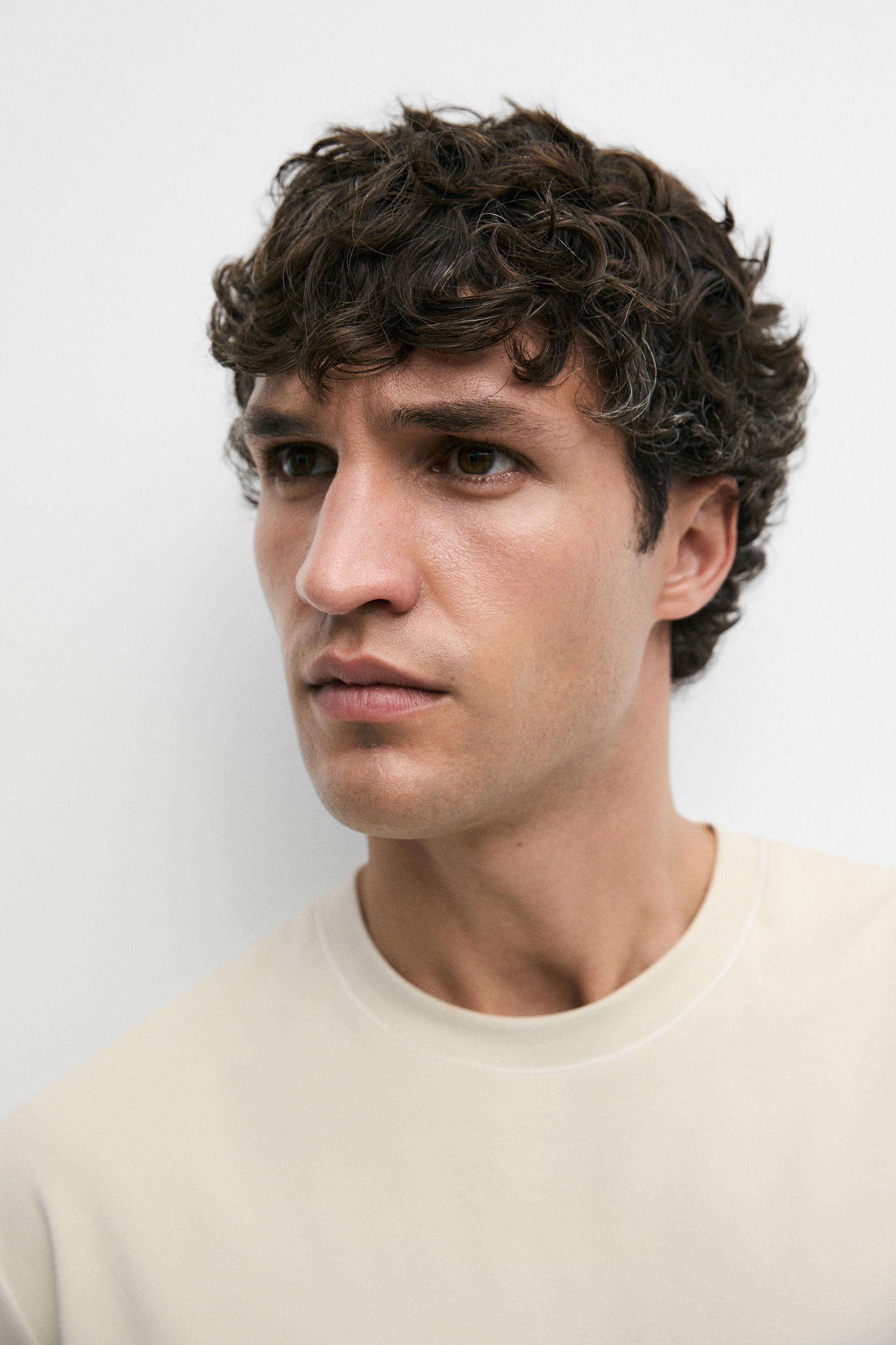 Contrast neck short sleeve T-shirt — PEARL GREY