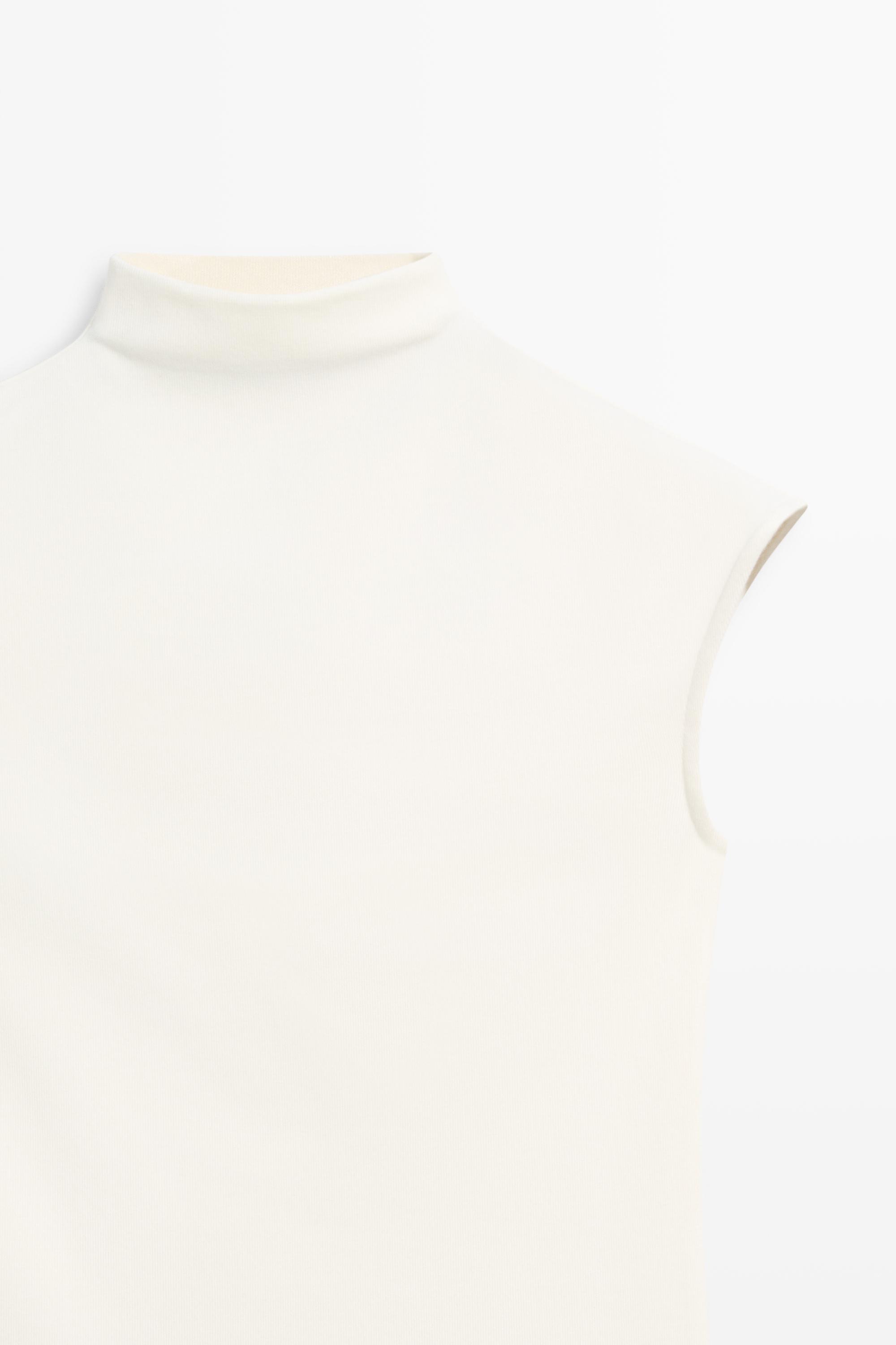 Funnel neck knit top — Off white