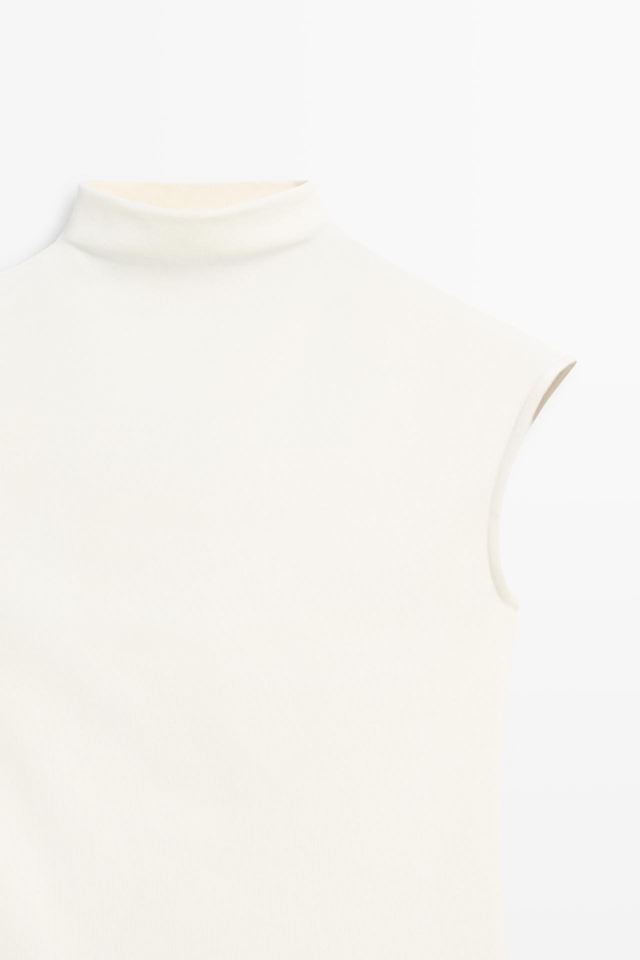 Stretch top with funnel neck — Off white