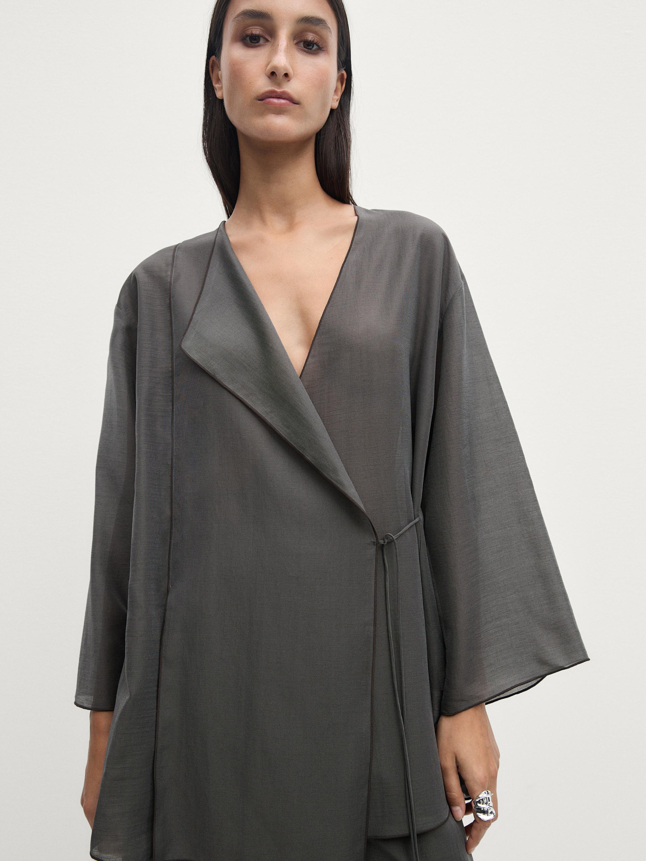 Flowing kimono with tie detail