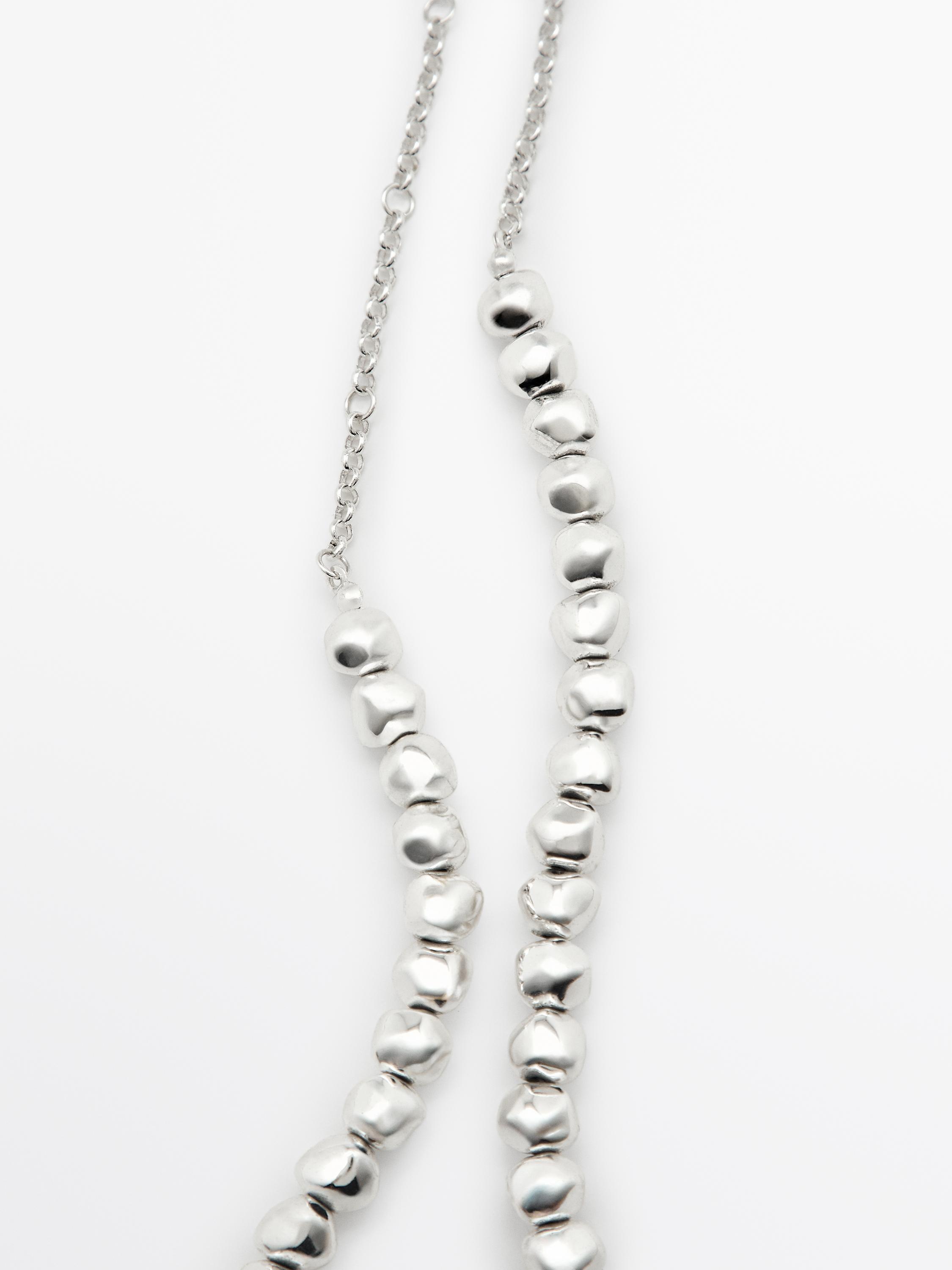 Necklace with ball details