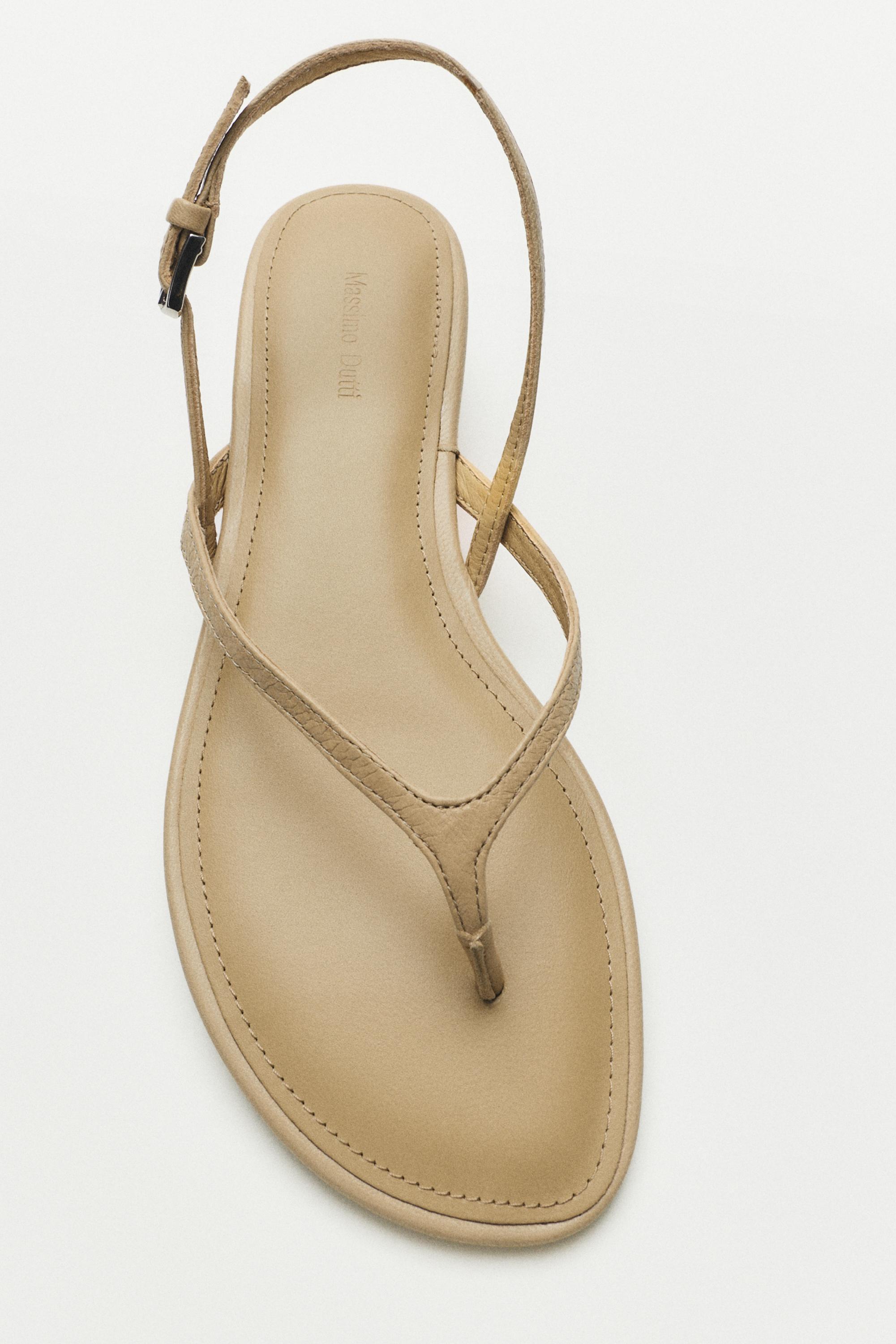 Flat leather sandals — CREAM