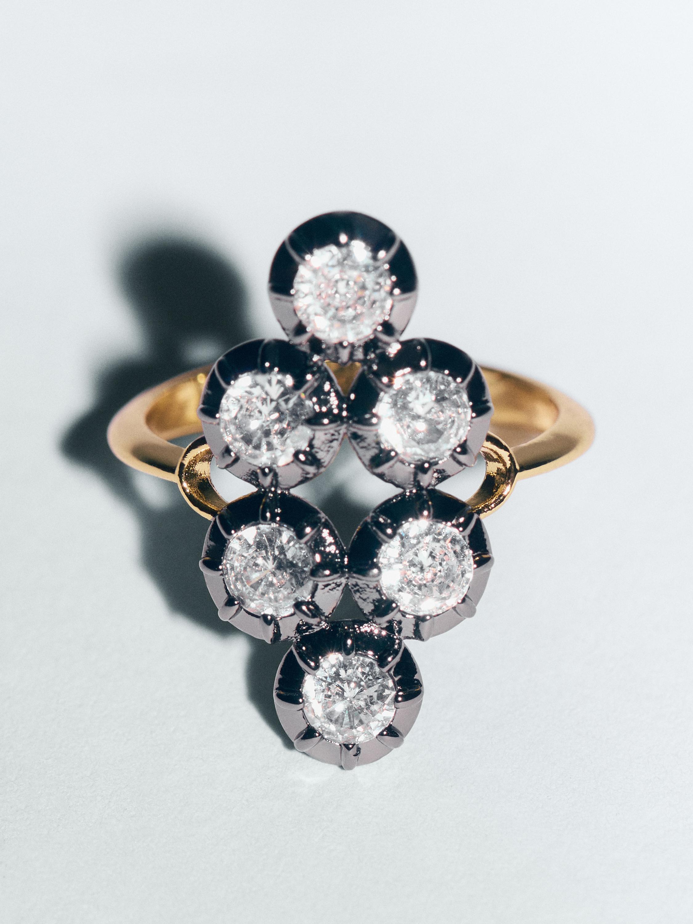 Antique glitter ring