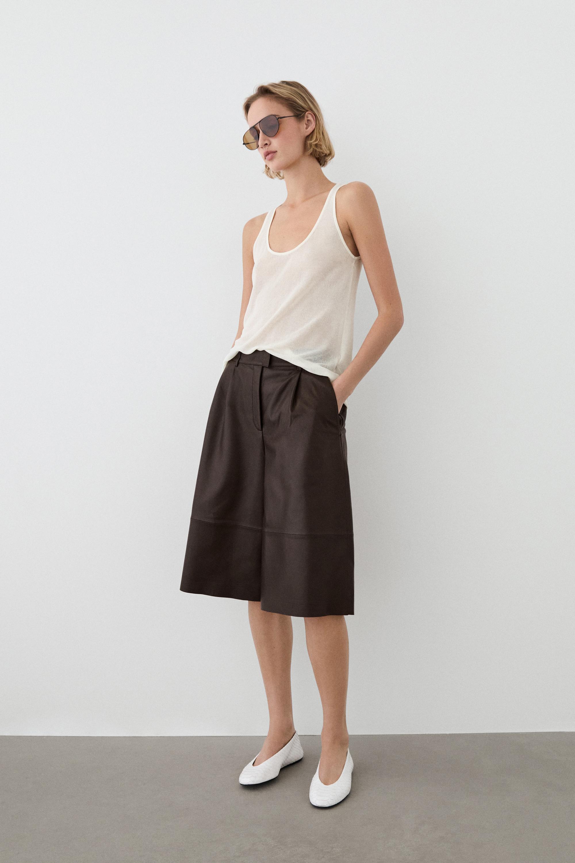 Long nappa leather Bermuda shorts — BROWN
