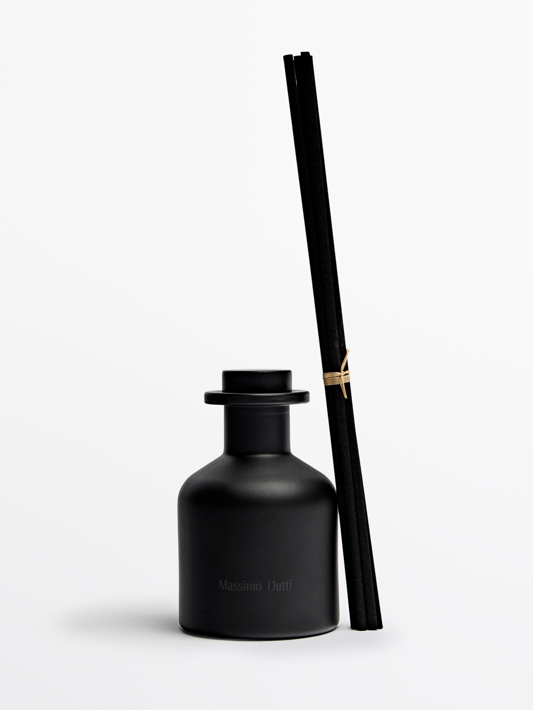 (130 ml) Massimo Dutti Reed Diffusers — BLACK