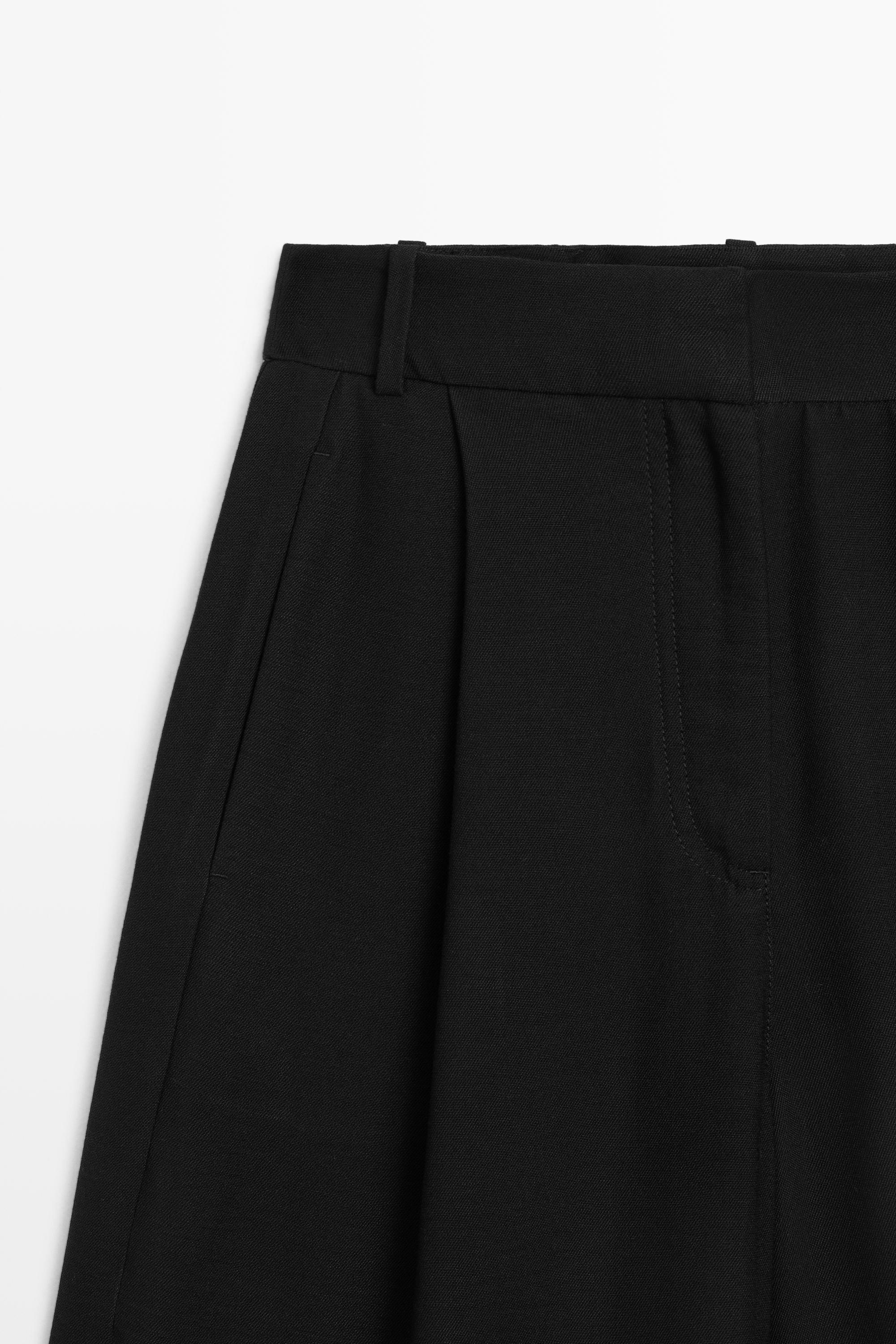 Pleated barrel fit pants — BLACK