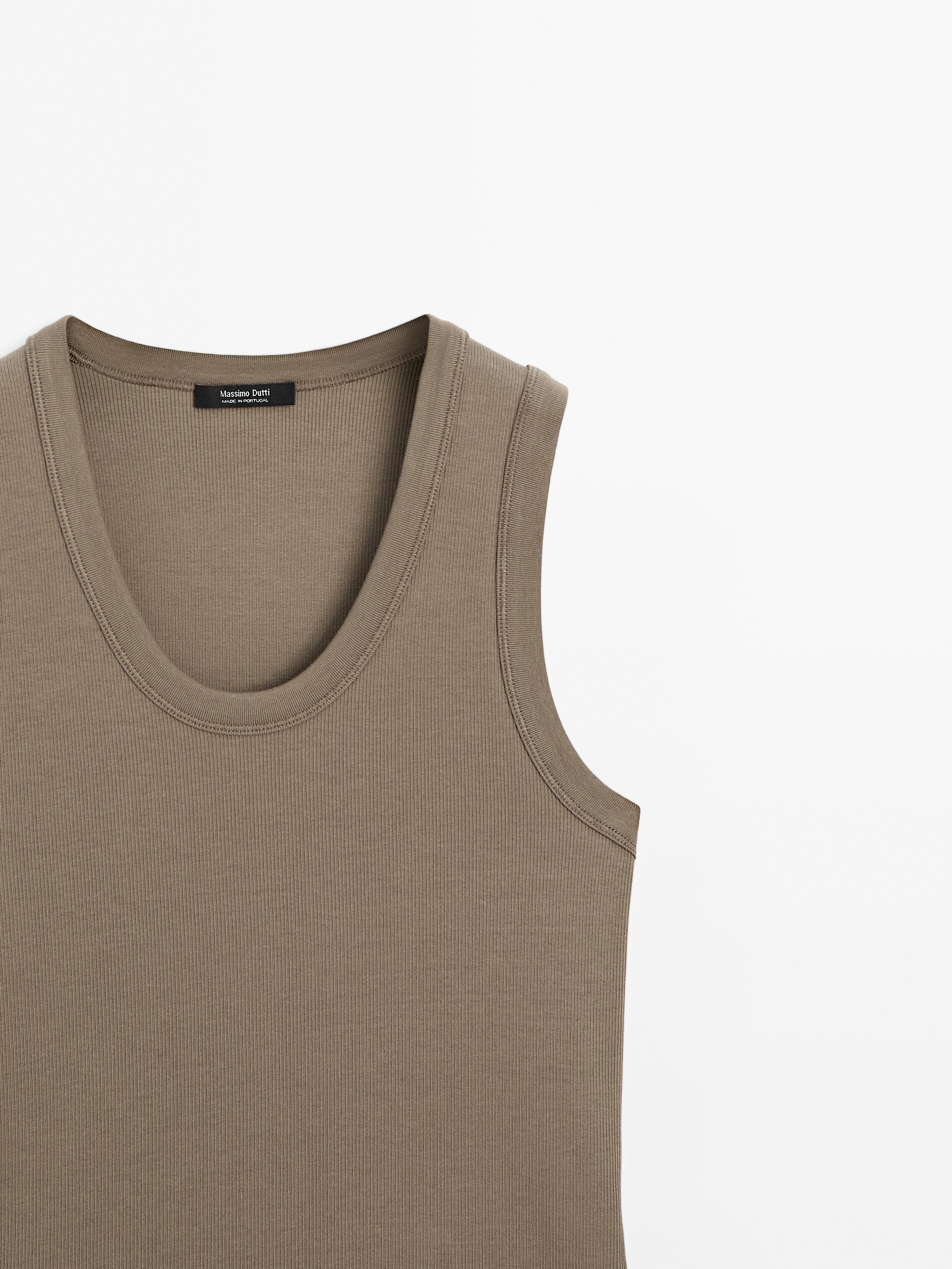 Heavy weight ribbed round neck top