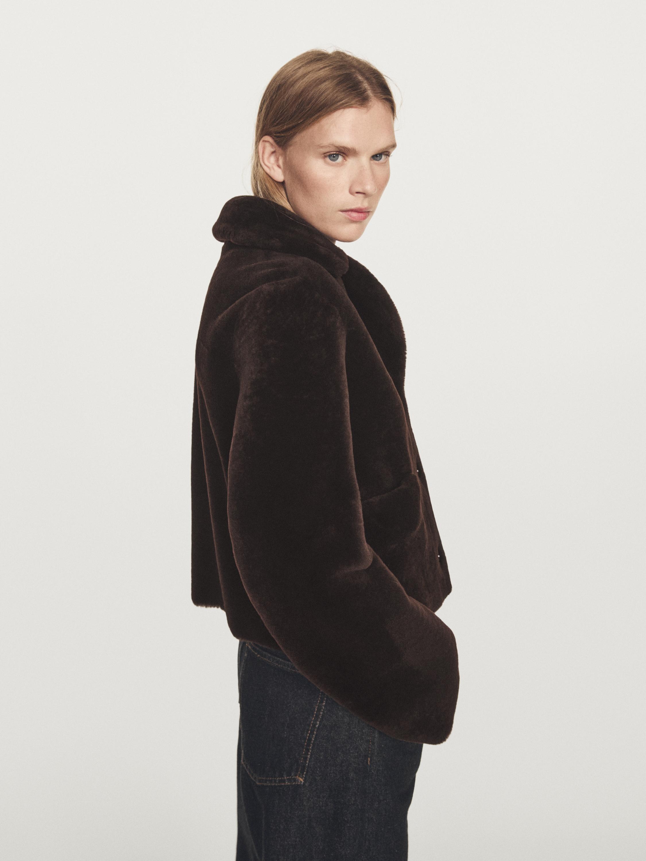 Short lambskin mouton jacket — BROWN