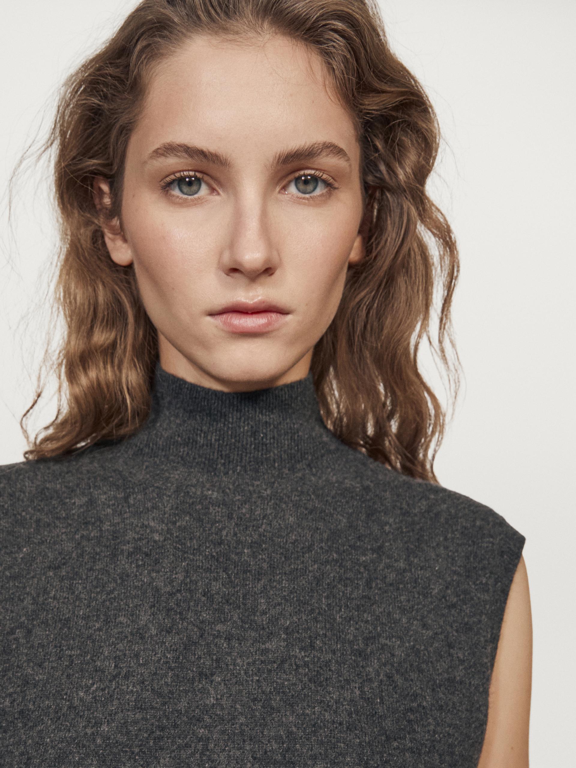 Massimo Dutti 100% Cashmere Knit Vest