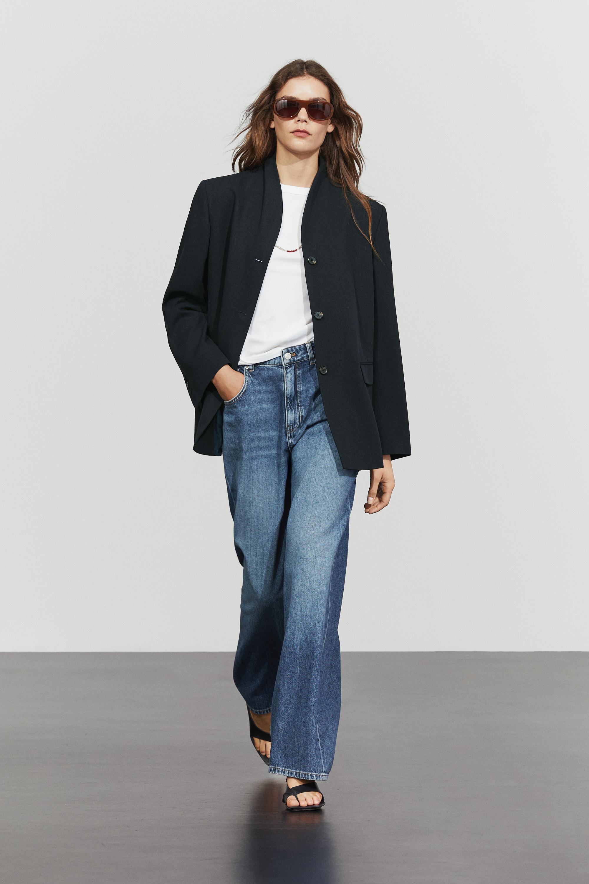 Flowy button-detail blazer