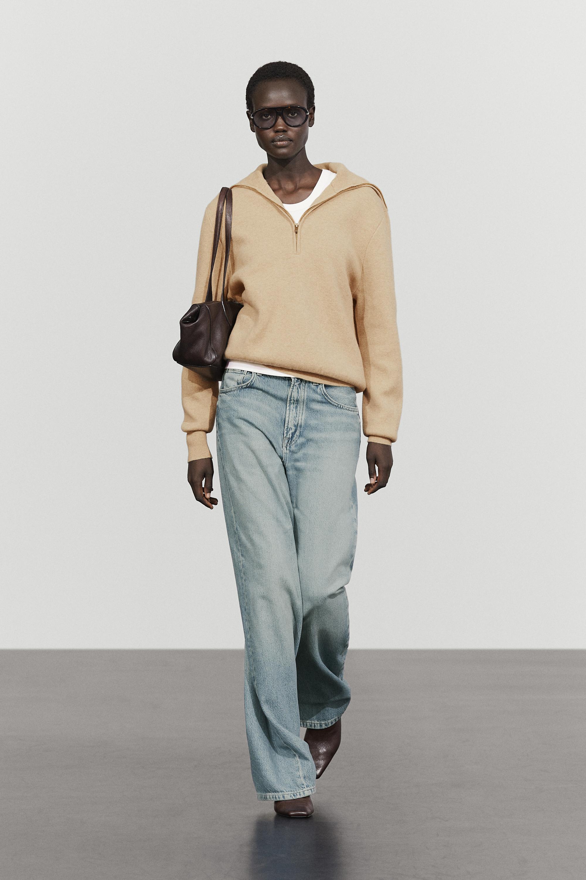 Wide collar zip-up knit sweater — CAMEL
