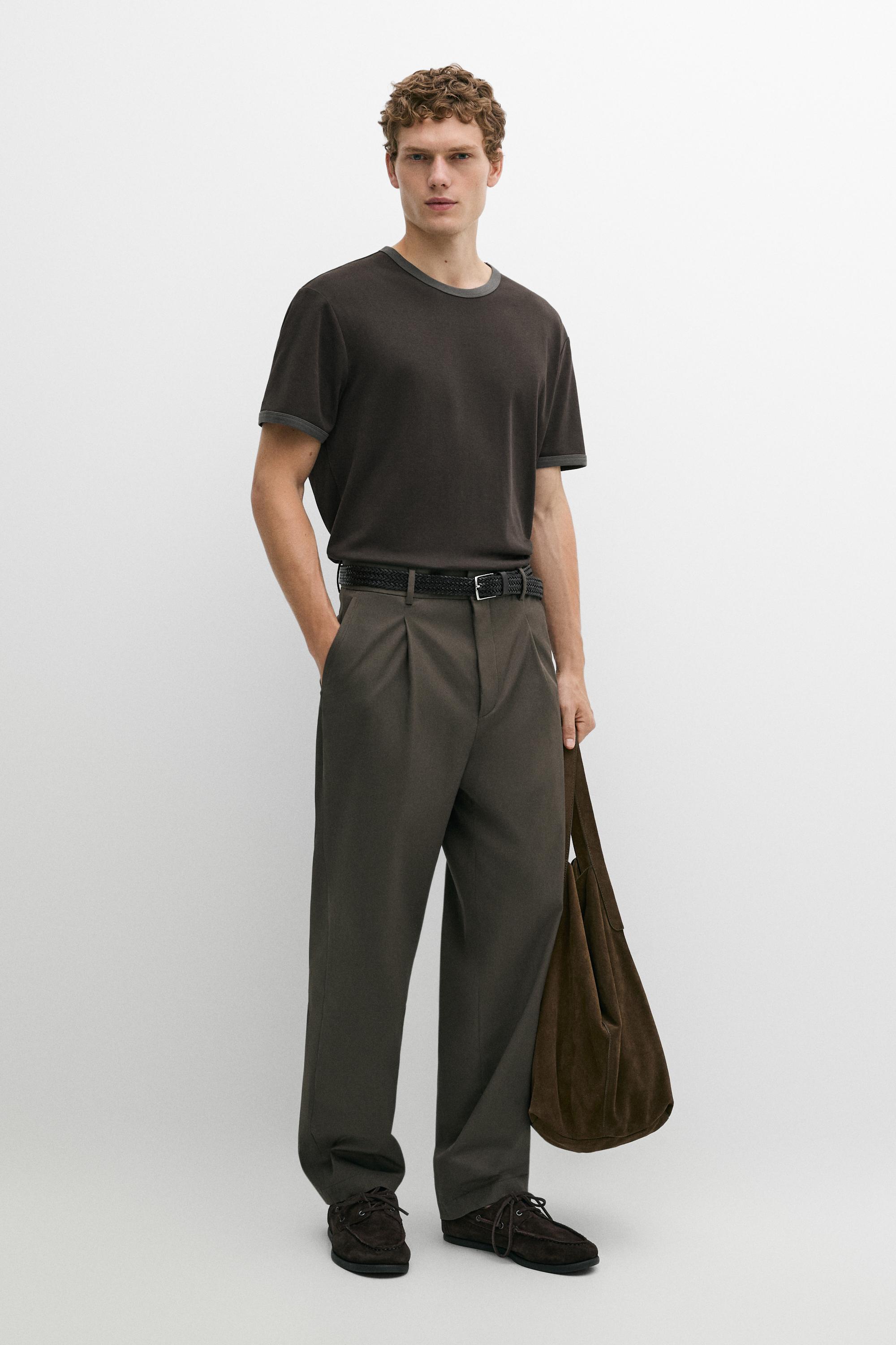 100% cotton contrast neck T-shirt