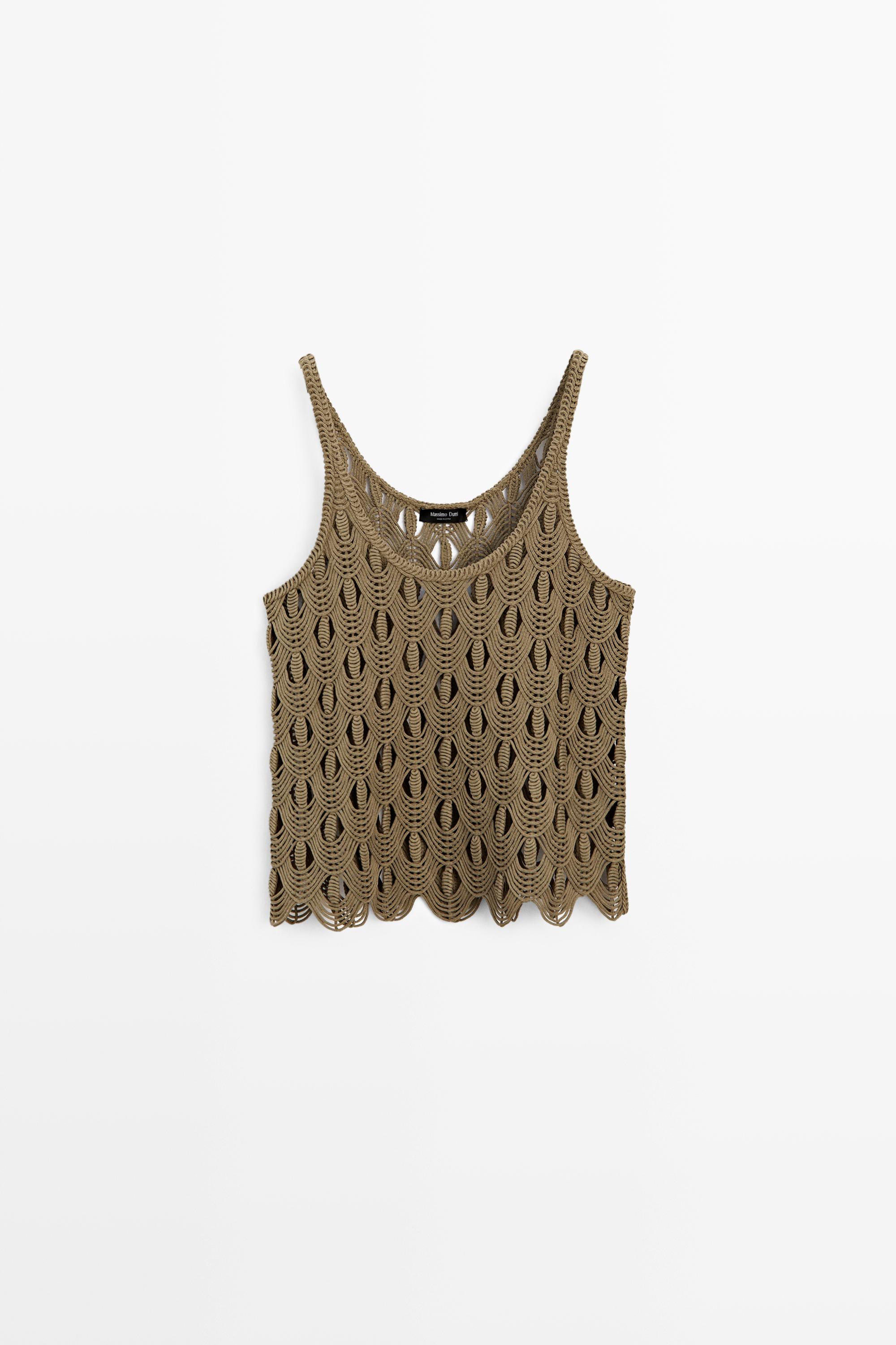 Kroşe detaylı askılı bluz