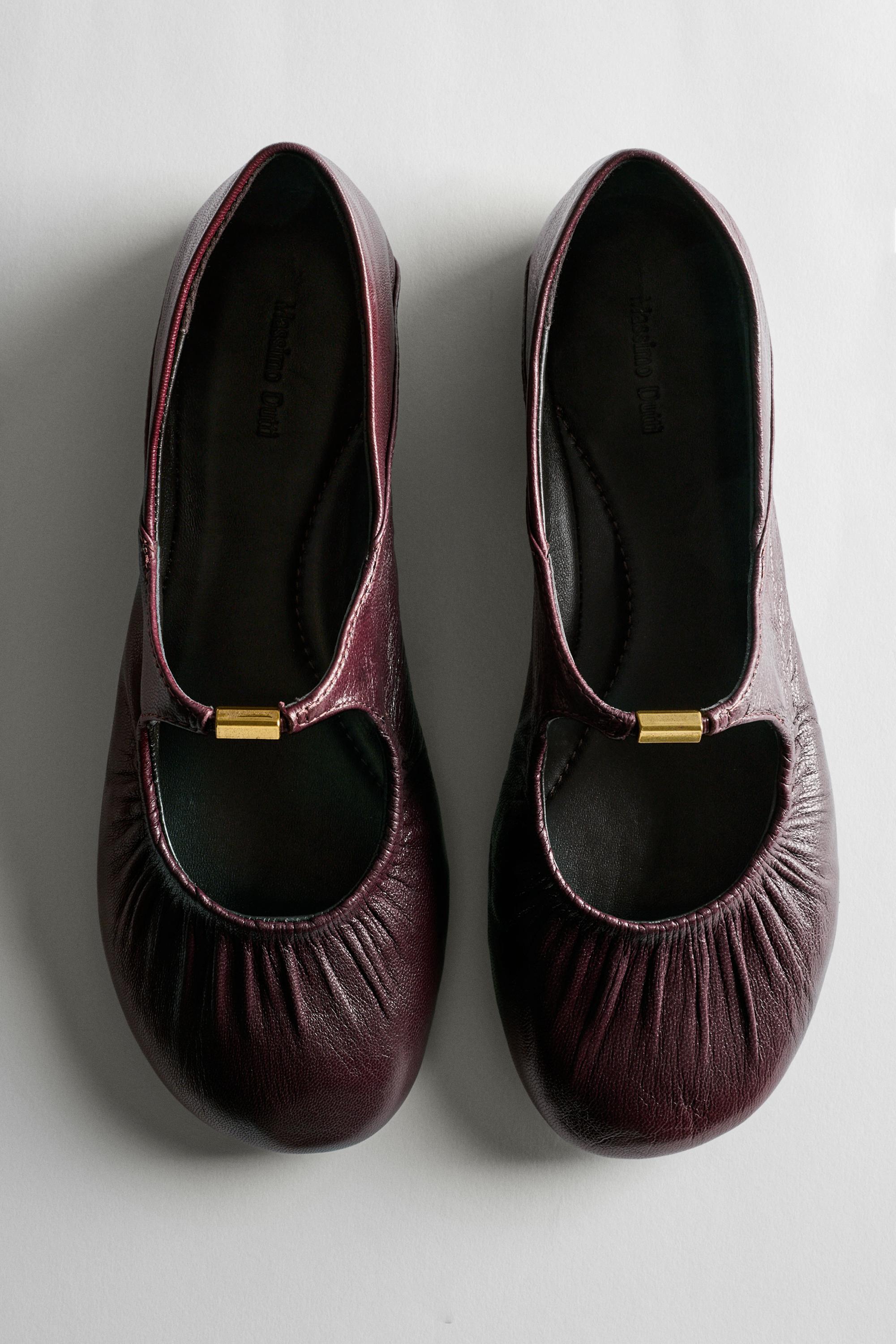 Soft leather ballet flat — BURGUNDY