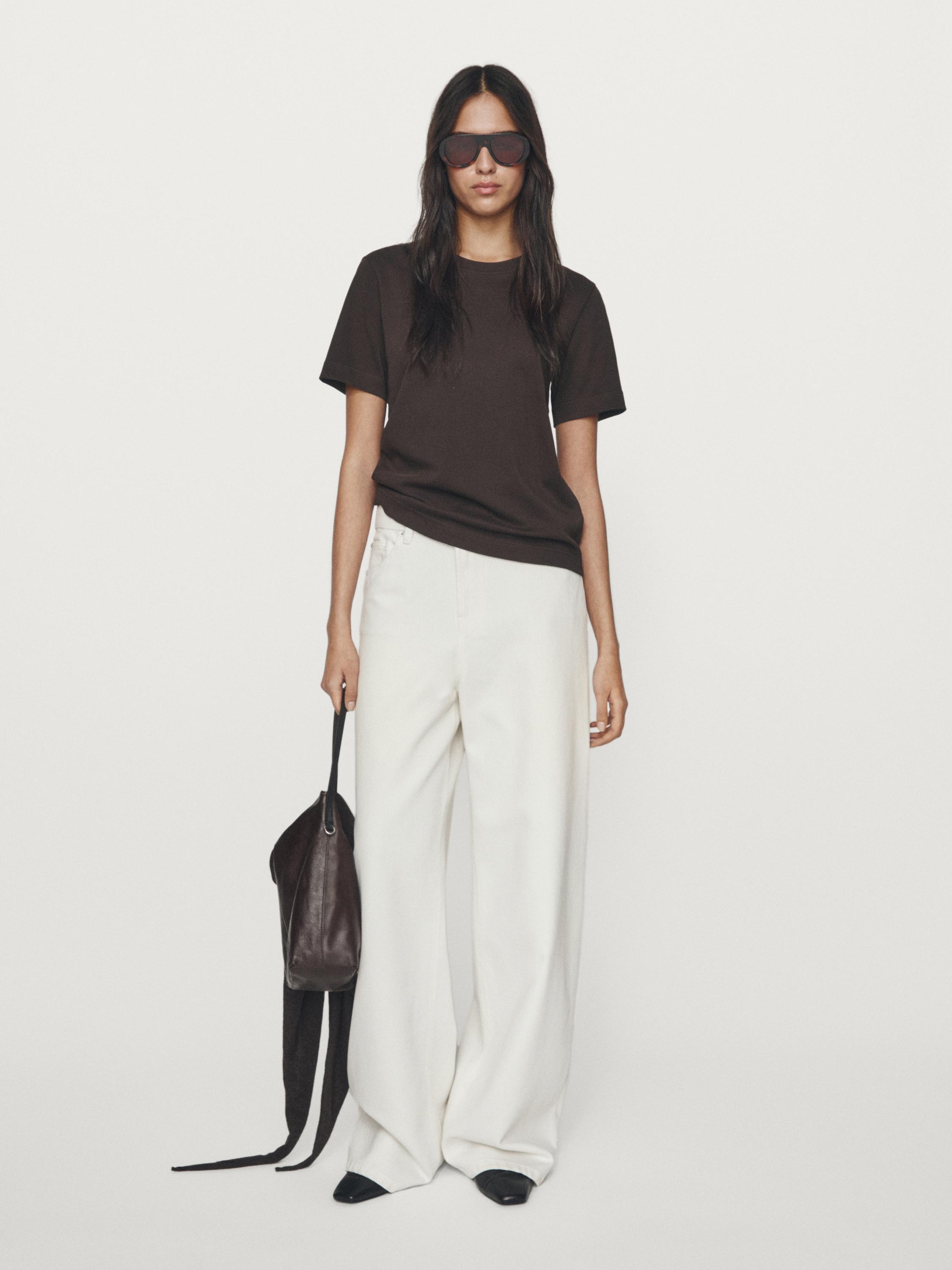 T-shirt interlock com decote redondo 100% algodão