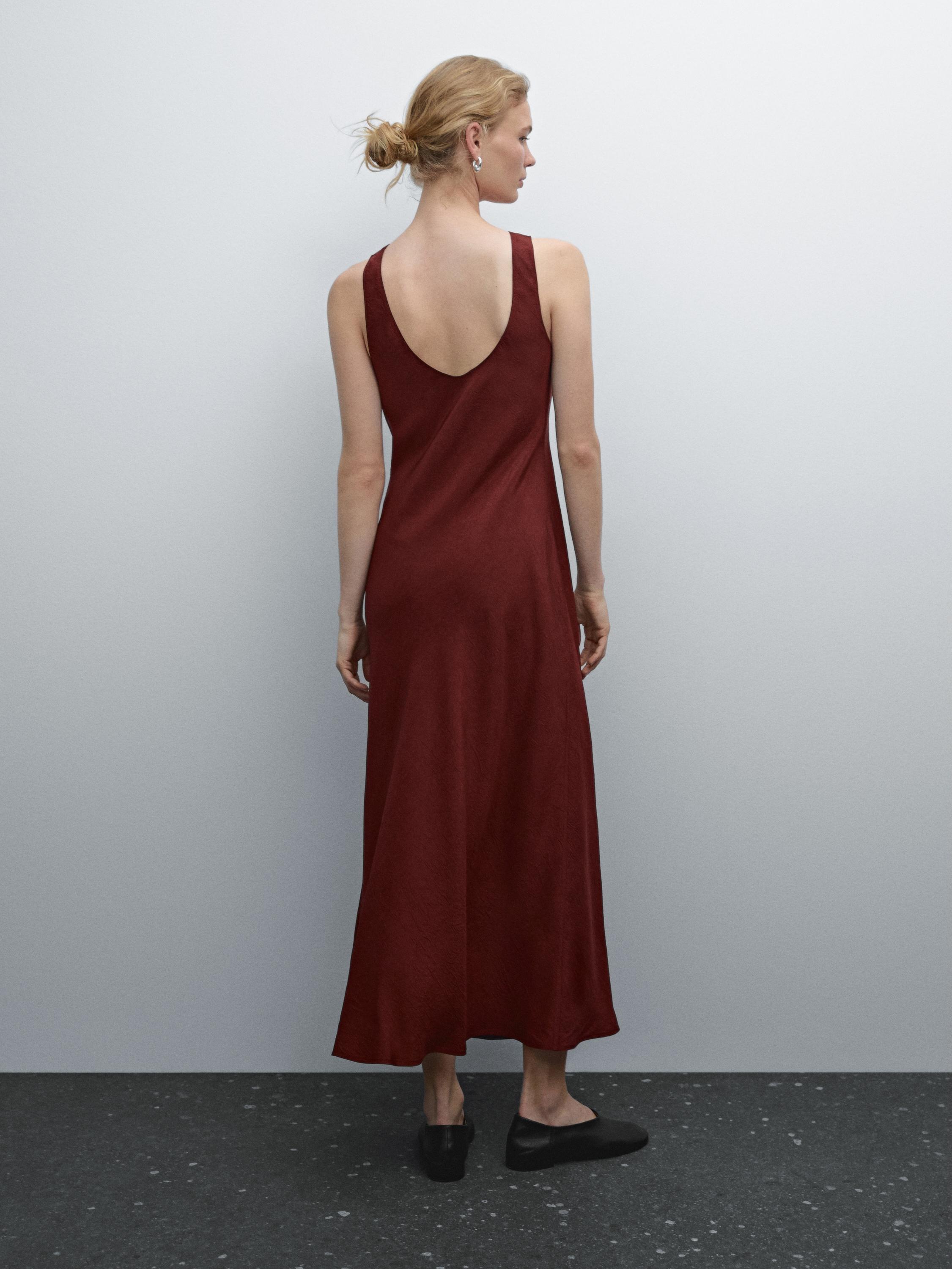 Midi soineko satinatua halter lepoarekin