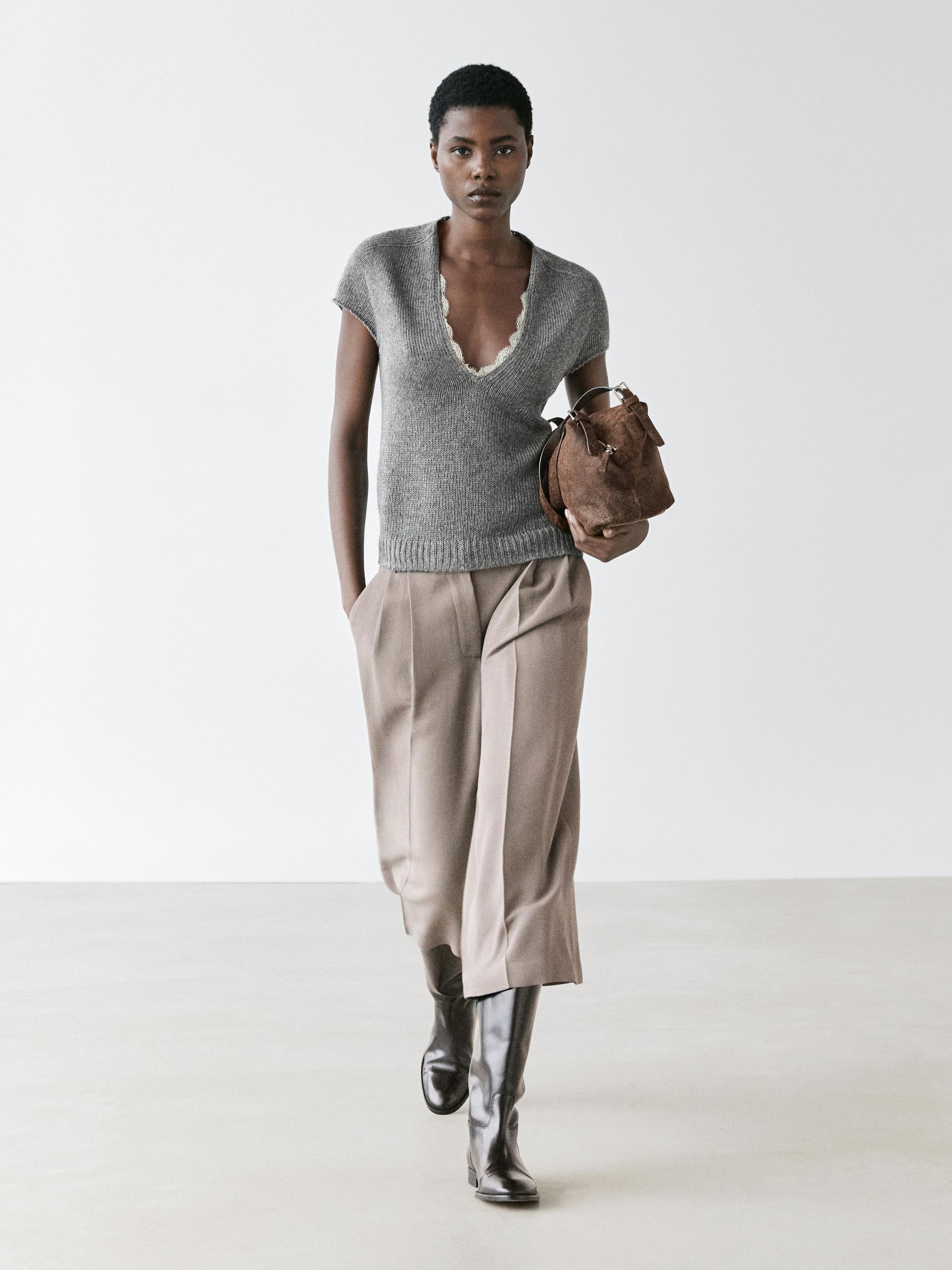 Short sleeve knit sweater with lace