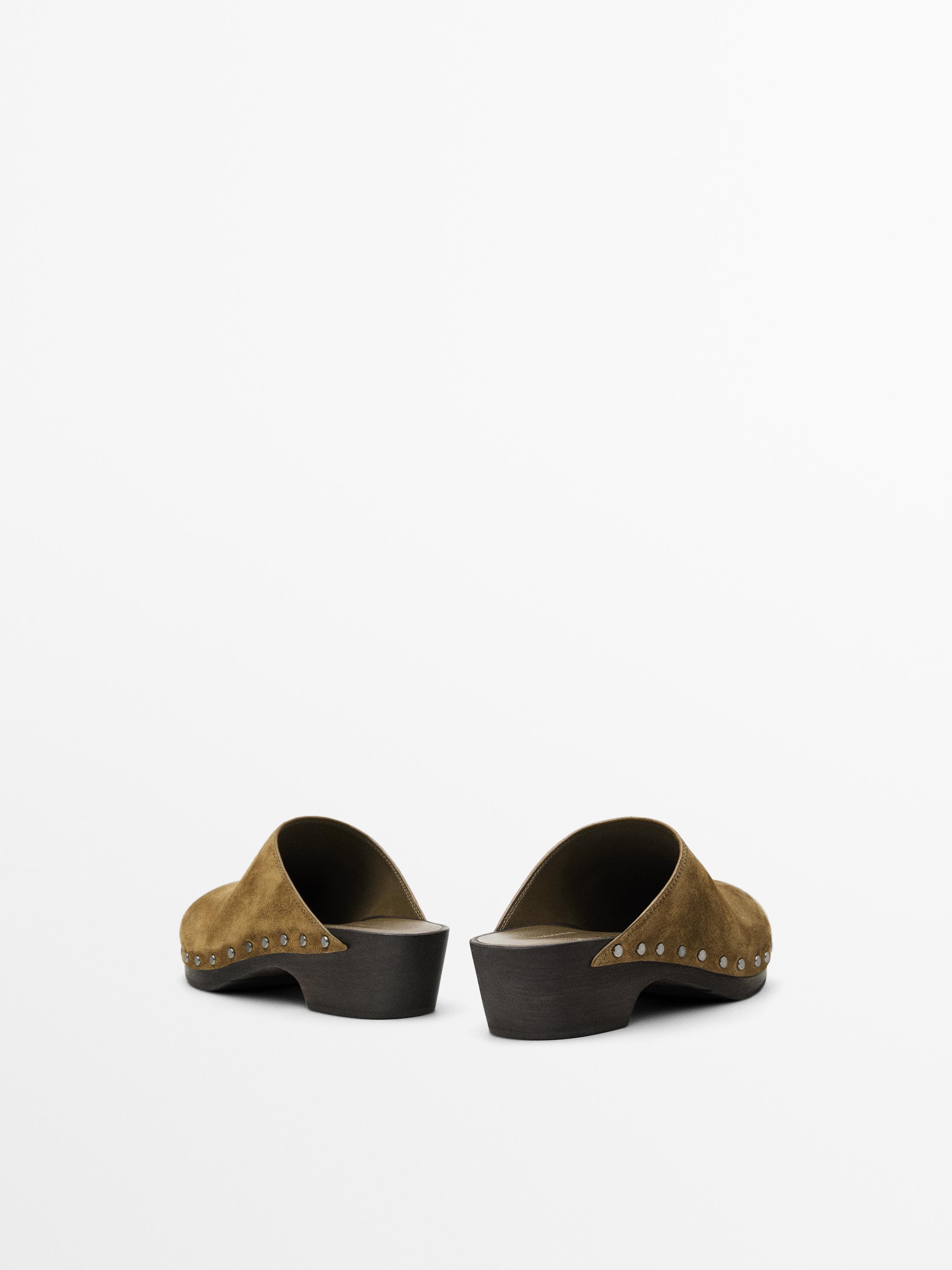 Pantofle ze štípaného semiše