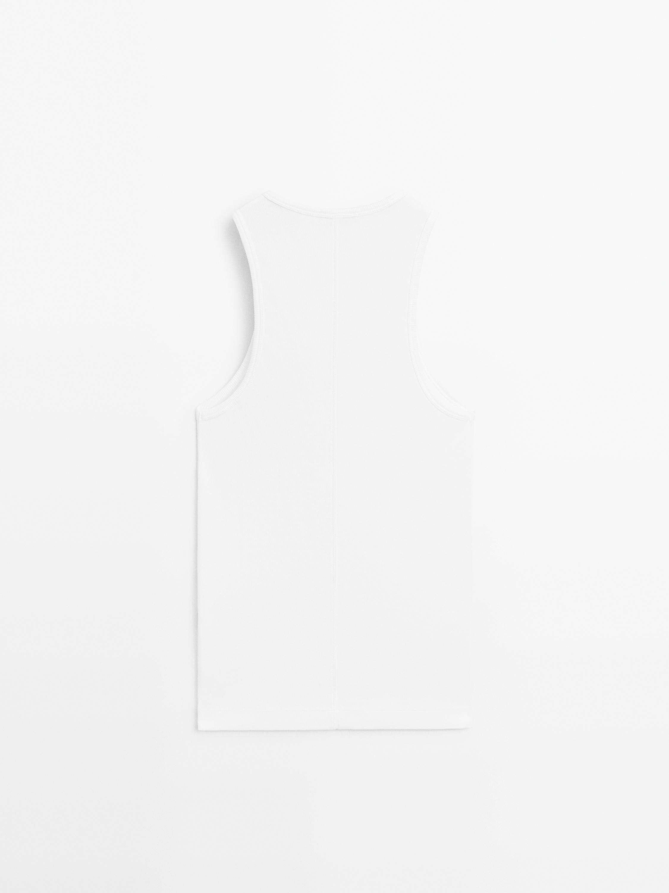 Ribbed halter top