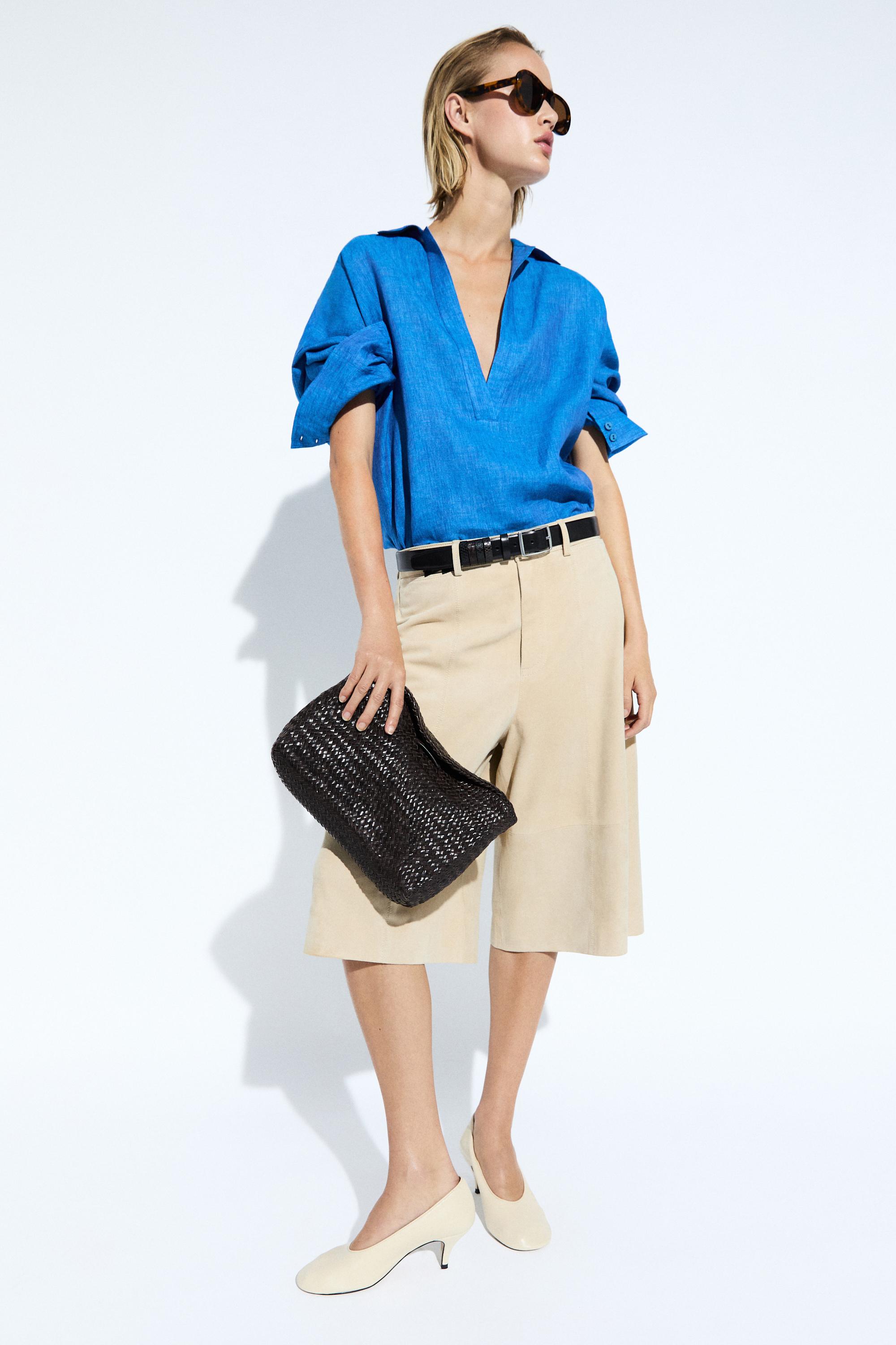 Long suede leather Bermuda shorts — BEIGE
